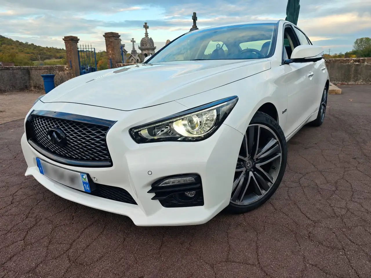 Infiniti Q50