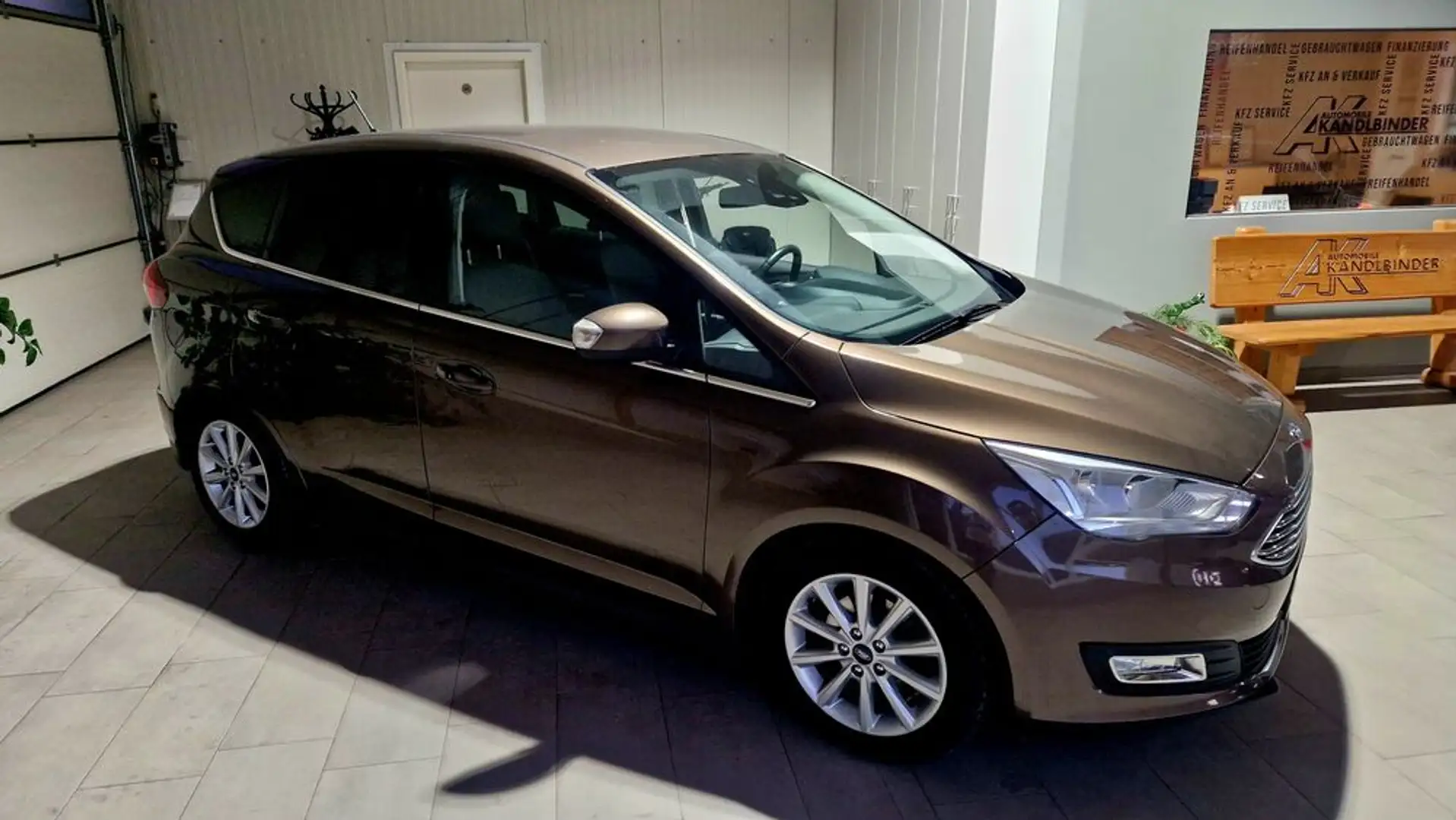 Ford Grand C-Max Titanium EcoBoost Braun - 2
