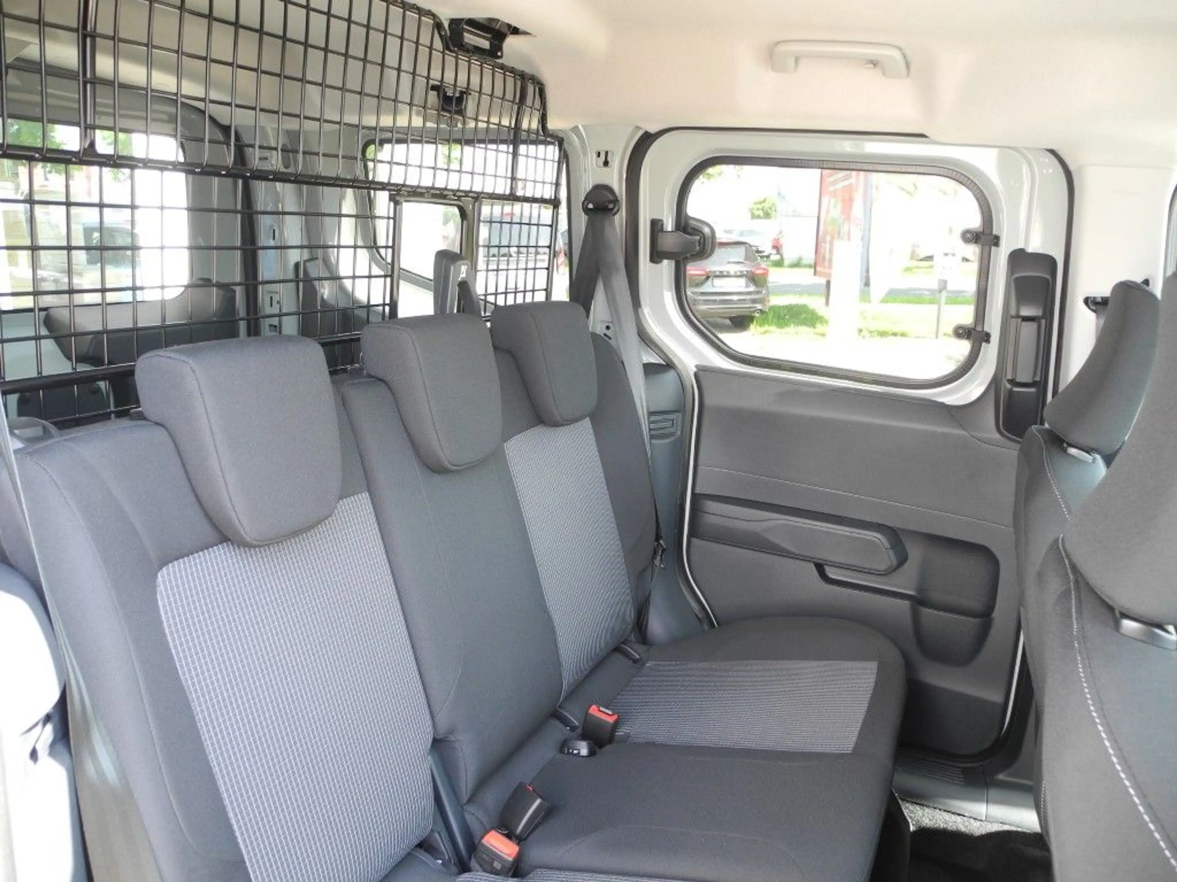 Ford Transit Courier Trend - Winter-Pak., Allwetter, LED-Tagfahrl. — photo 8