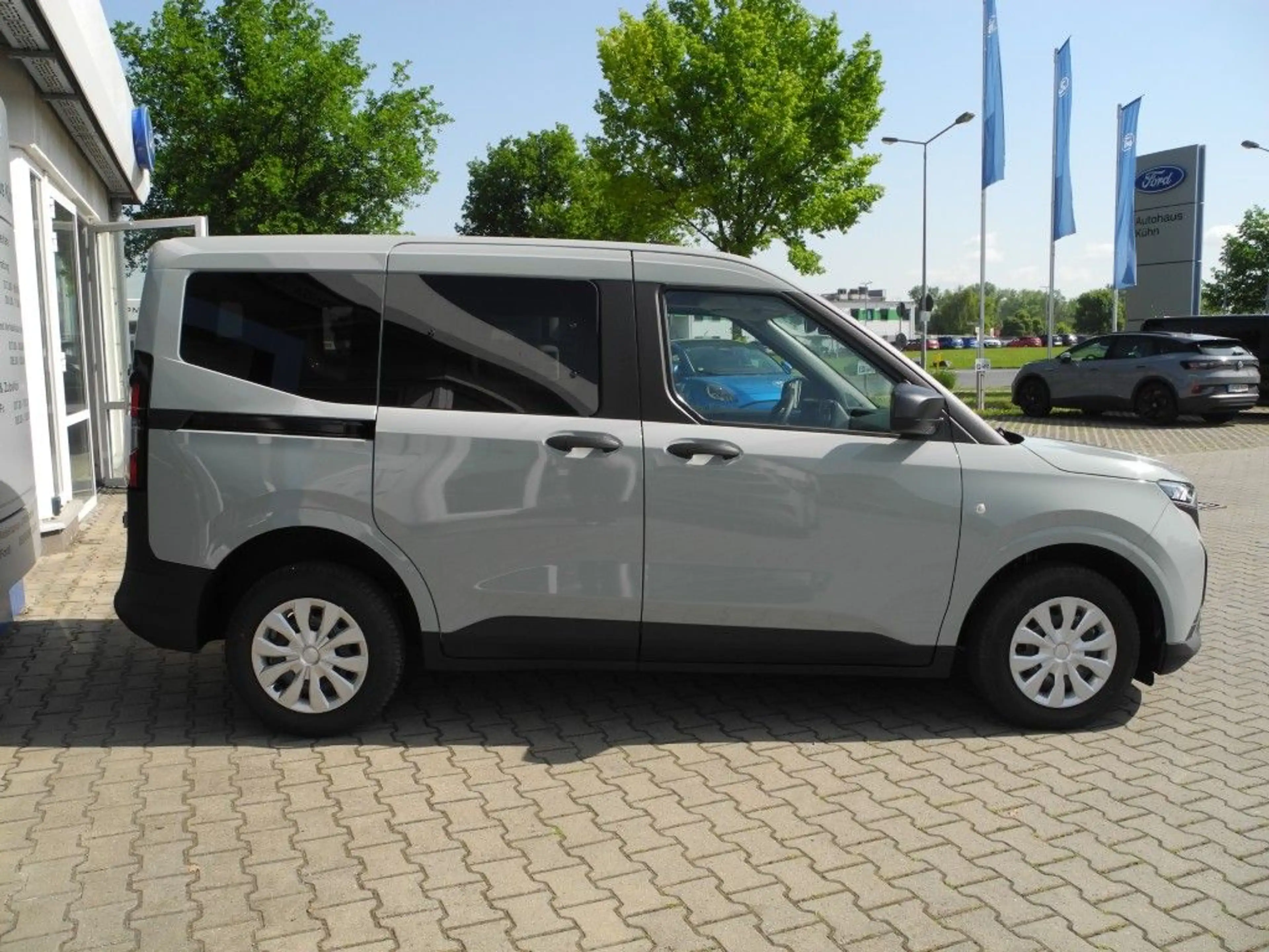 Ford Transit Courier Trend - Winter-Pak., Allwetter, LED-Tagfahrl. — photo 5