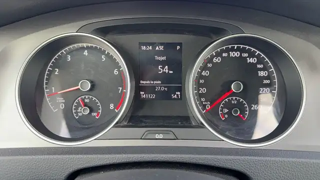 Volkswagen Golf view 12