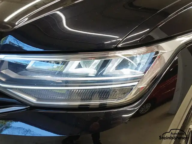 Volkswagen Tiguan view 11