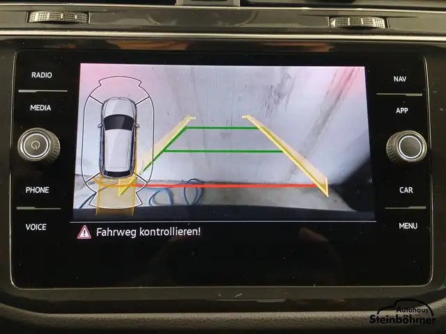 Volkswagen Tiguan view 22