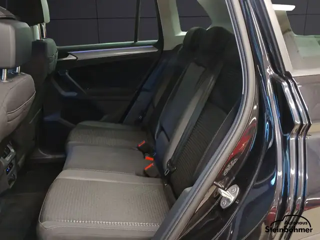 Volkswagen Tiguan view 14