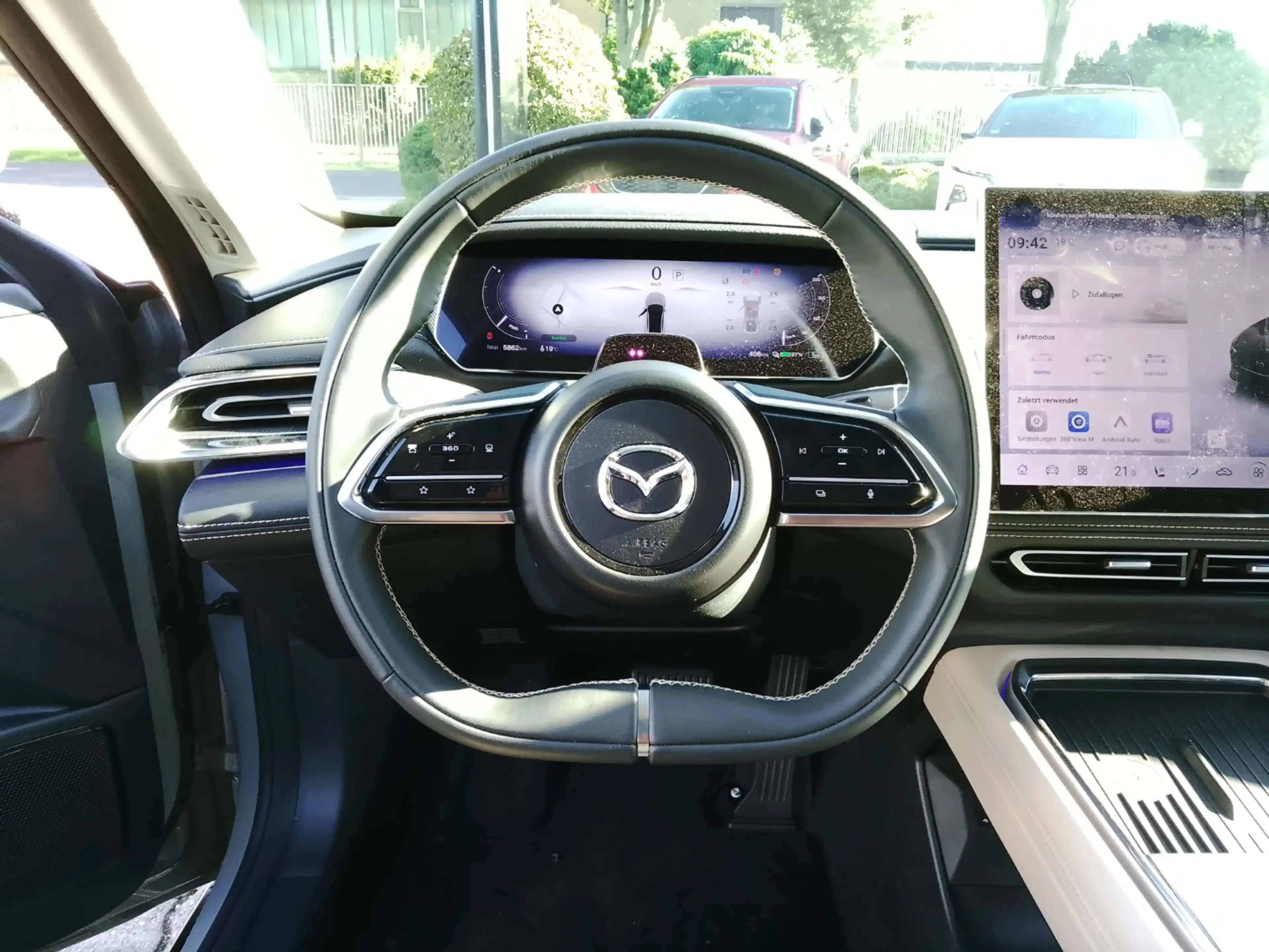 Mazda 6e TAKUMI+SONY+HEAD-UP+LEDER+LED+PANO+AKTION!! — photo 5