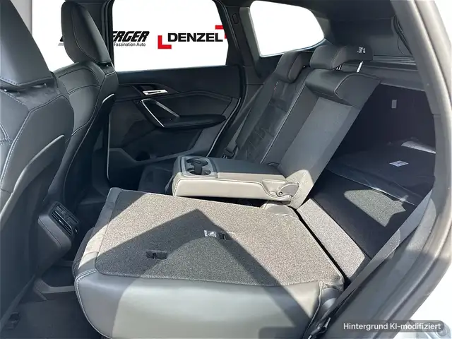 BMW X1 view 10