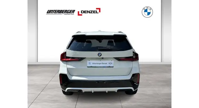 BMW X1 view 4
