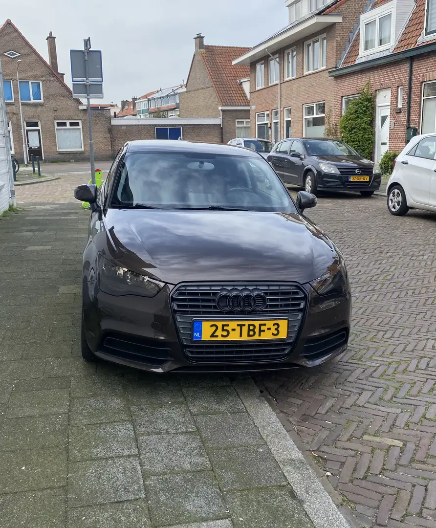Audi A1 1.2 TFSI Connect Bruin - 1