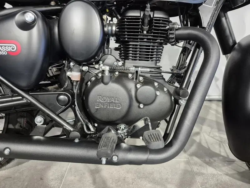 Royal Enfield Classic 350 - foto 4