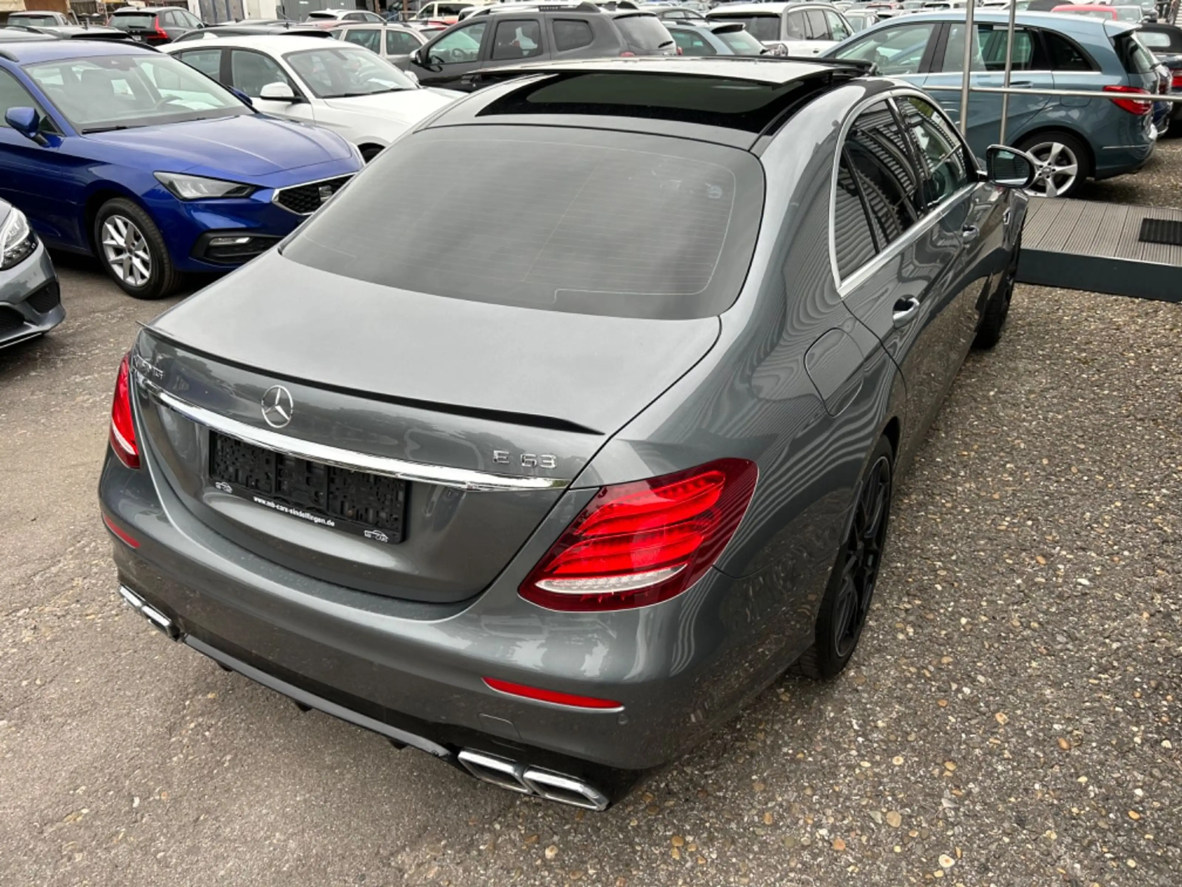 Mercedes-Benz E 63 AMG 4Matic+*PANO*WIDESCREEN*MULTIBEAM*360* — photo 6