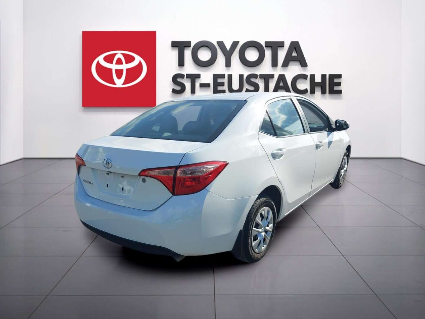 2019 Toyota Corolla CE BM — снимка 1