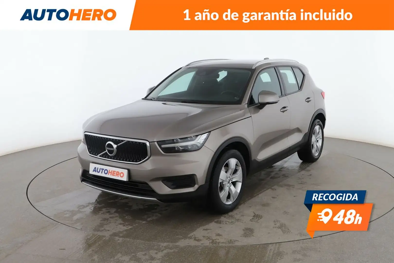Volvo XC40 D3 Momentum Pro AWD Aut. Beige - 1