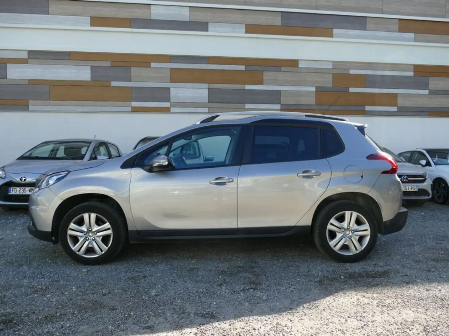 Peugeot 2008 1.2 82 Ch STYLE BVM5 COURROIE DE DISTRIBUTION OK Gris - 2