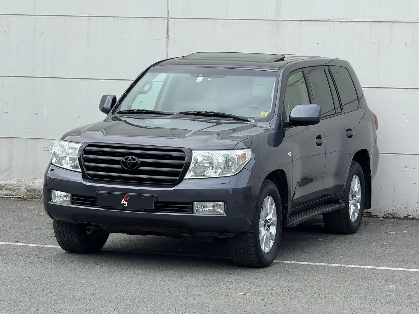Toyota Land Cruiser Land Cruiser V8 D-4D Automatik Executive Šedá - 1