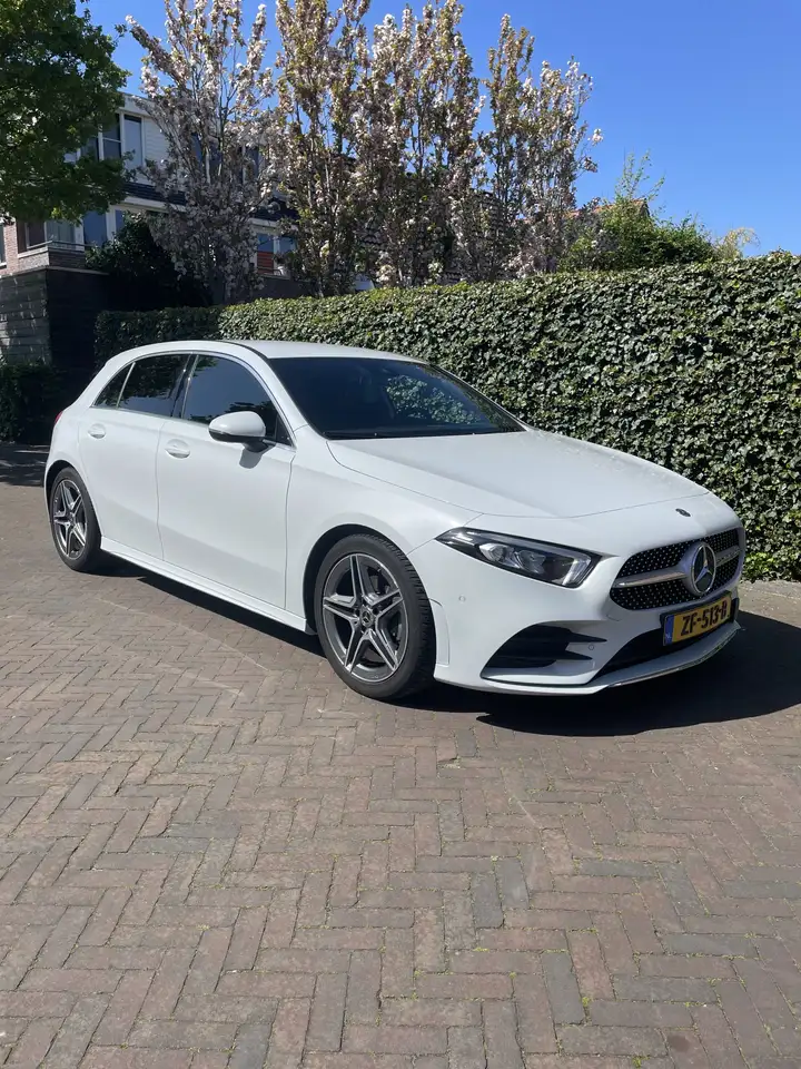 Mercedes-Benz A 180