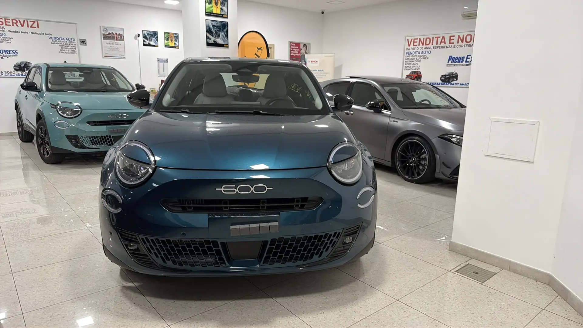 Fiat 600 600 ICON CON NEW PACK COMFORT1.2 HYBRID 110CV KM0 - 2