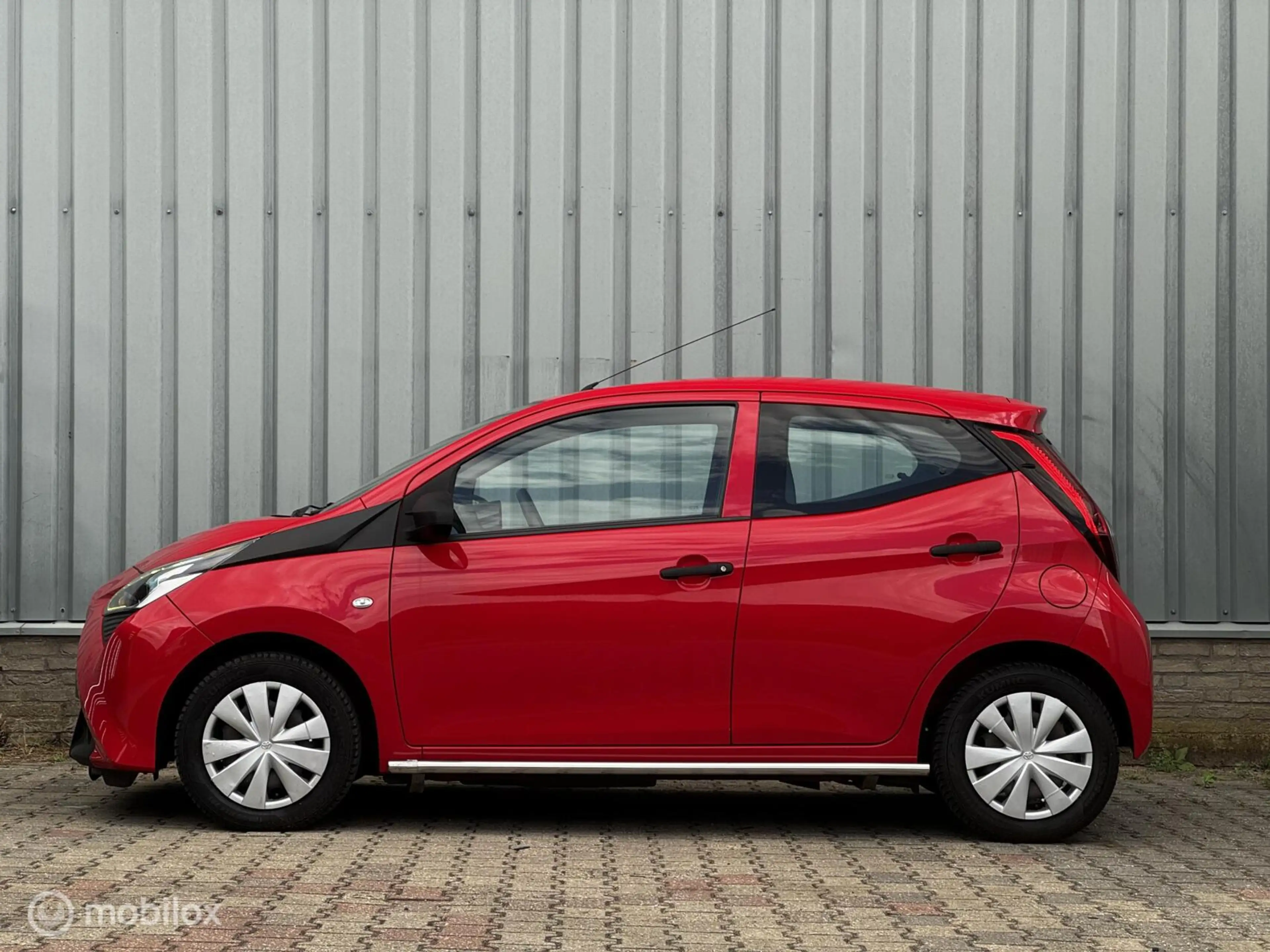 Toyota Aygo 1.0 VVT-i x-fun | Cruise | BT | Airco | LED — photo 6