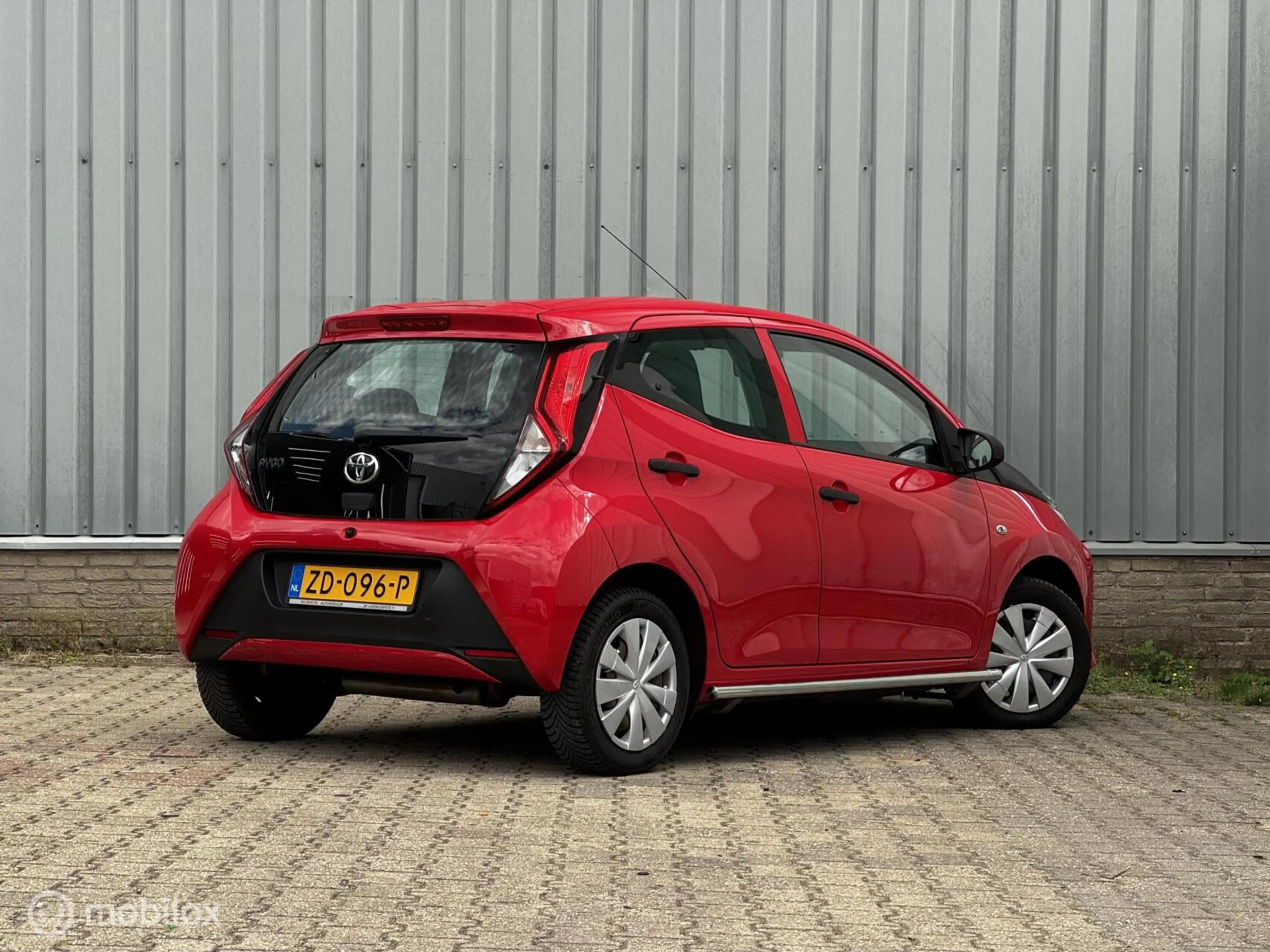 Toyota Aygo 1.0 VVT-i x-fun | Cruise | BT | Airco | LED — photo 2