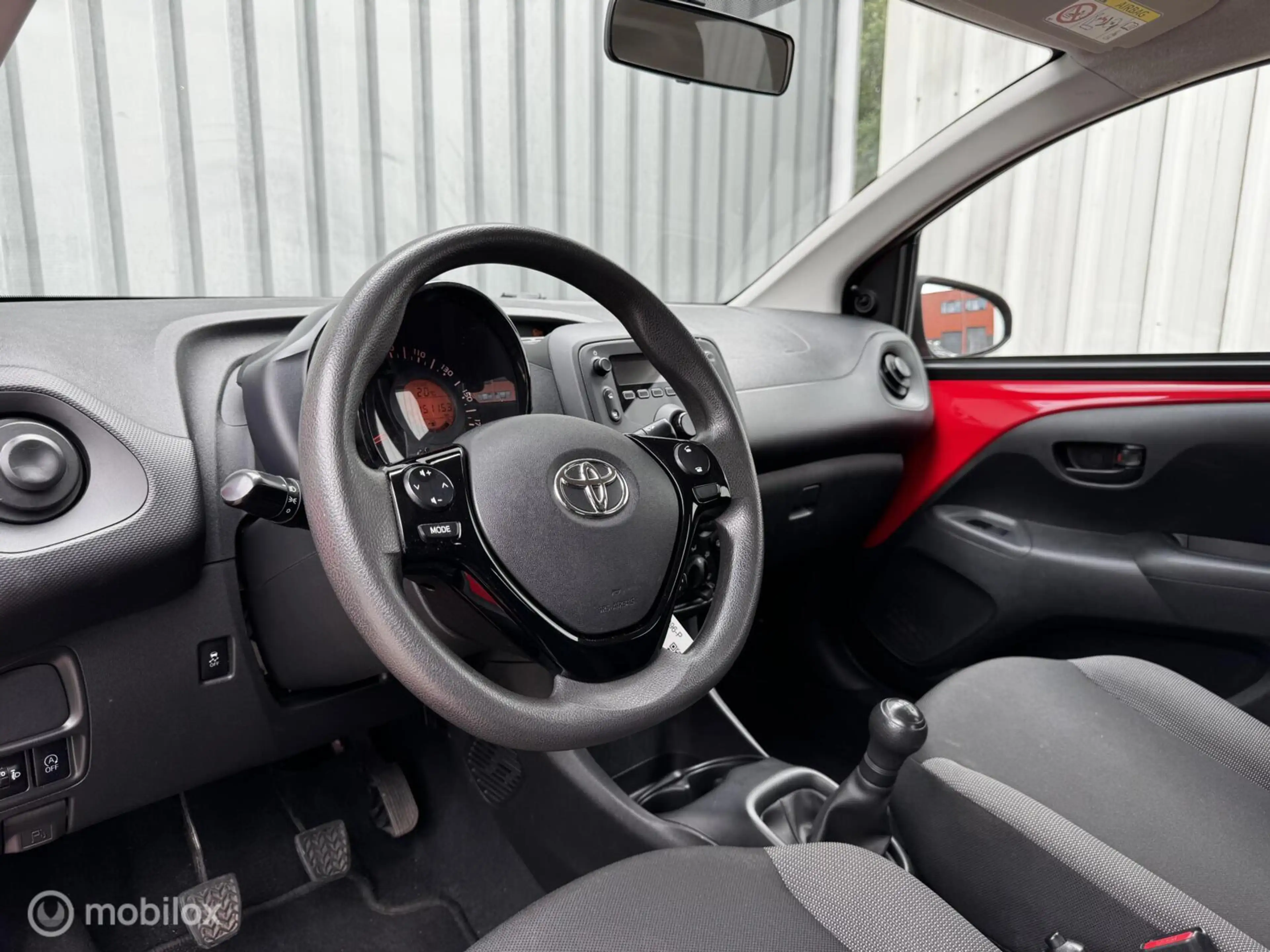 Toyota Aygo 1.0 VVT-i x-fun | Cruise | BT | Airco | LED — photo 15