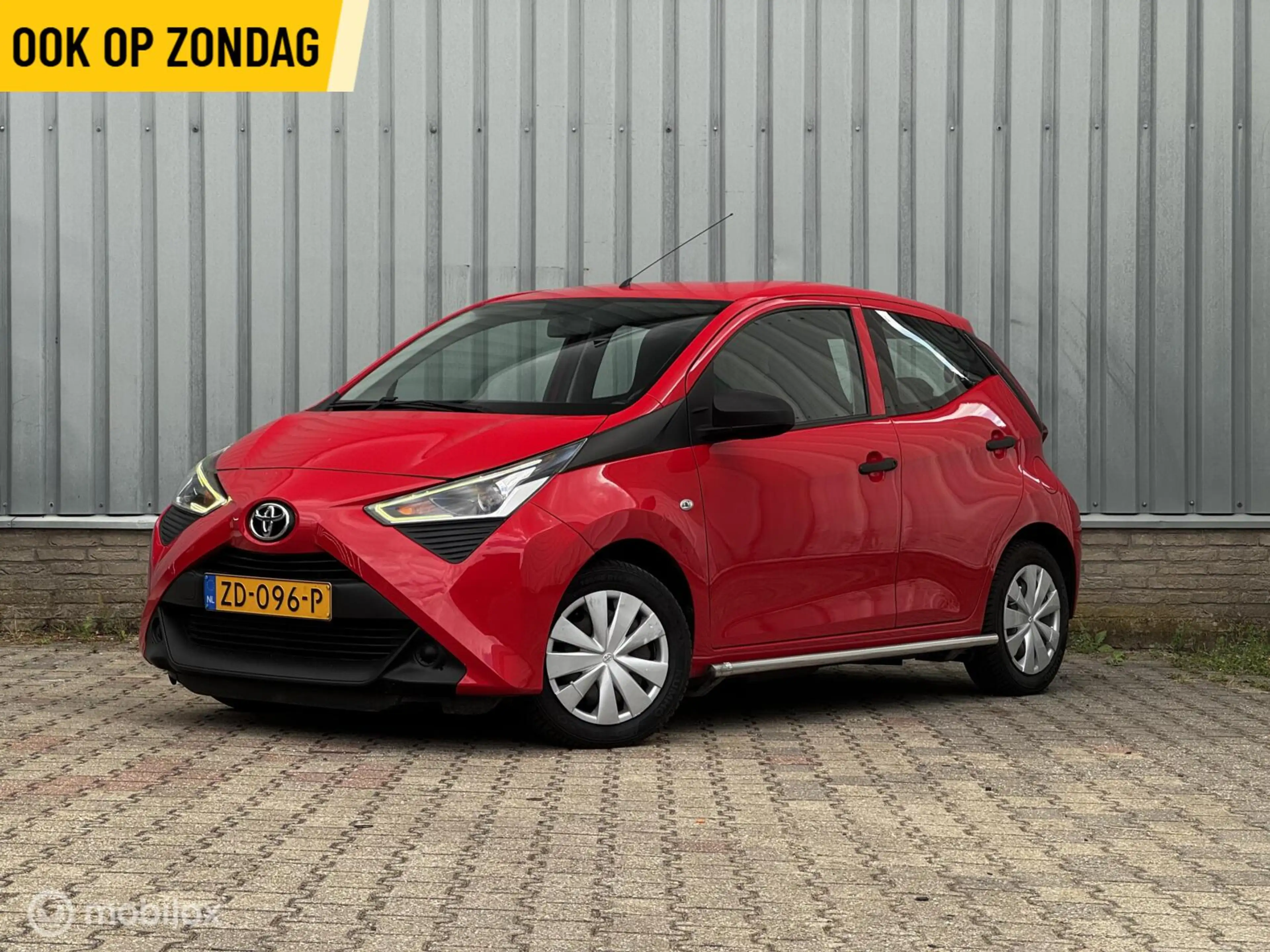 Toyota Aygo 1.0 VVT-i x-fun | Cruise | BT | Airco | LED