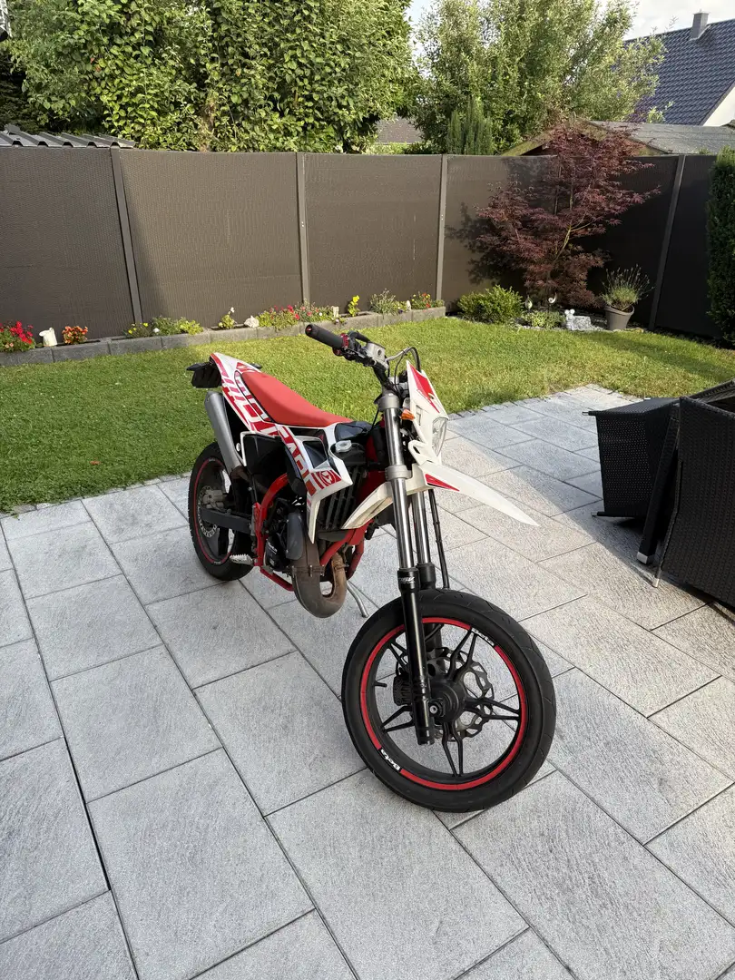 Beta RR 50 Červená - 1