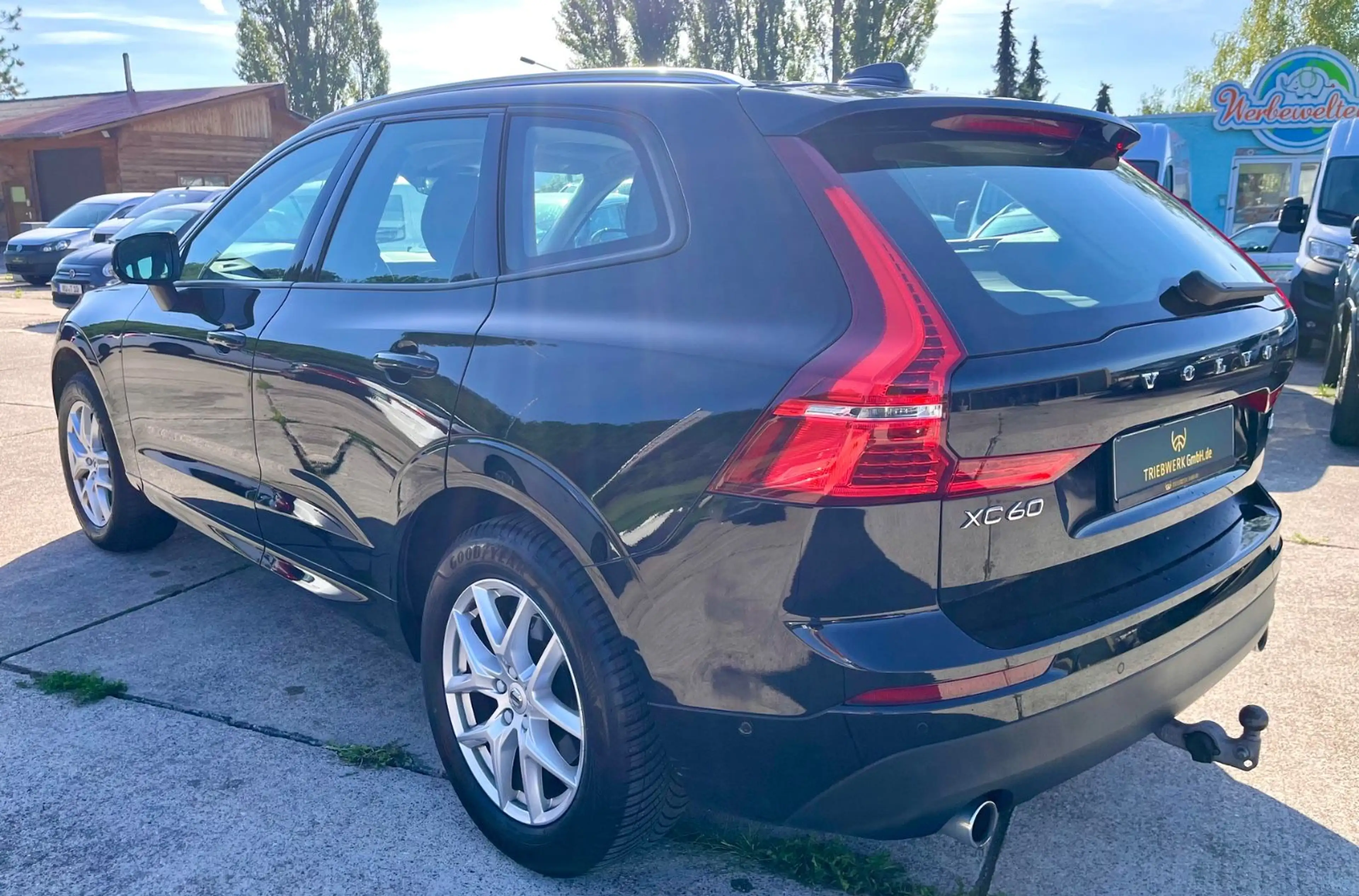 Volvo XC60 Momentum T5 Navi AHK Navi LED — photo 7