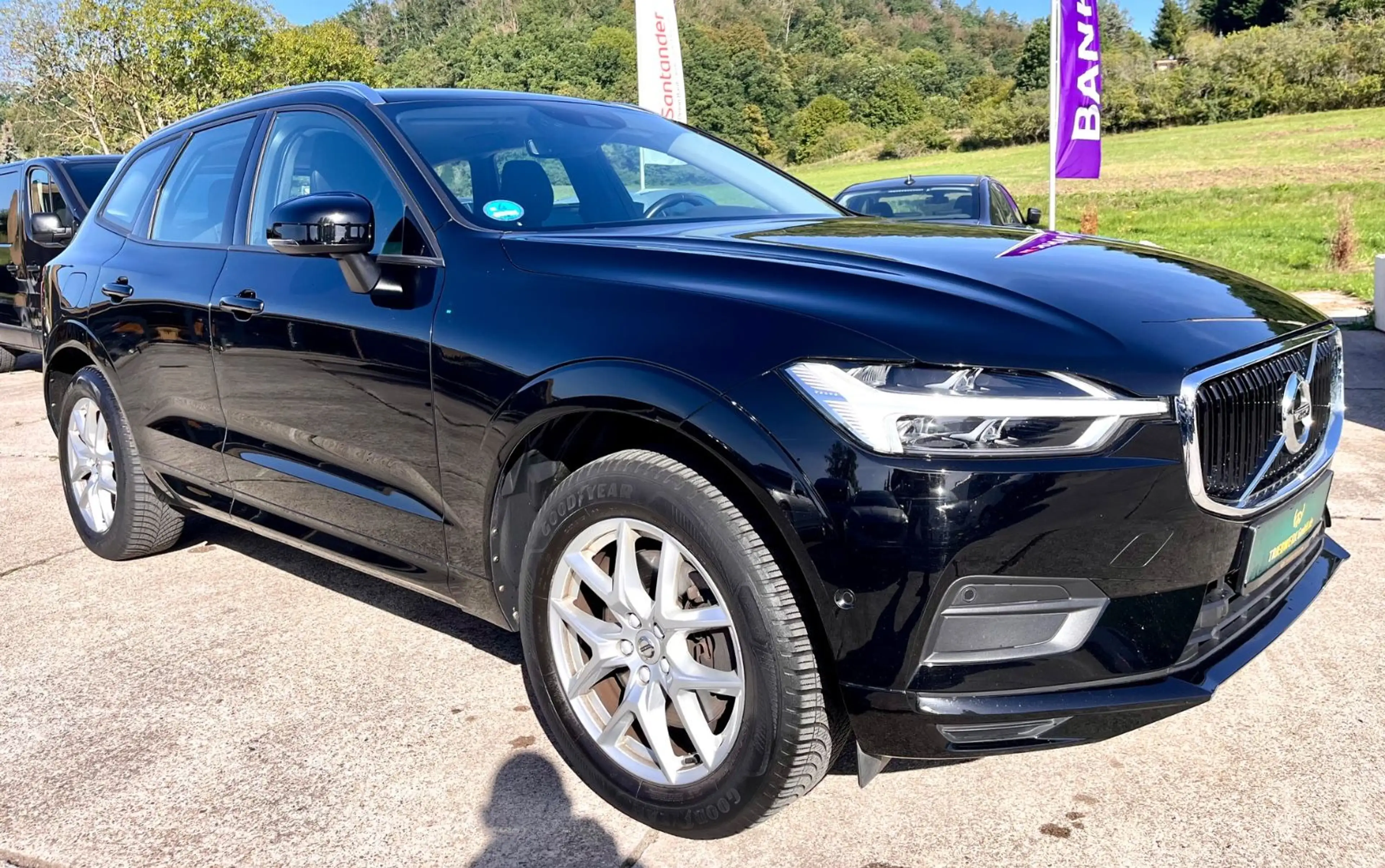 Volvo XC60 Momentum T5 Navi AHK Navi LED — photo 3