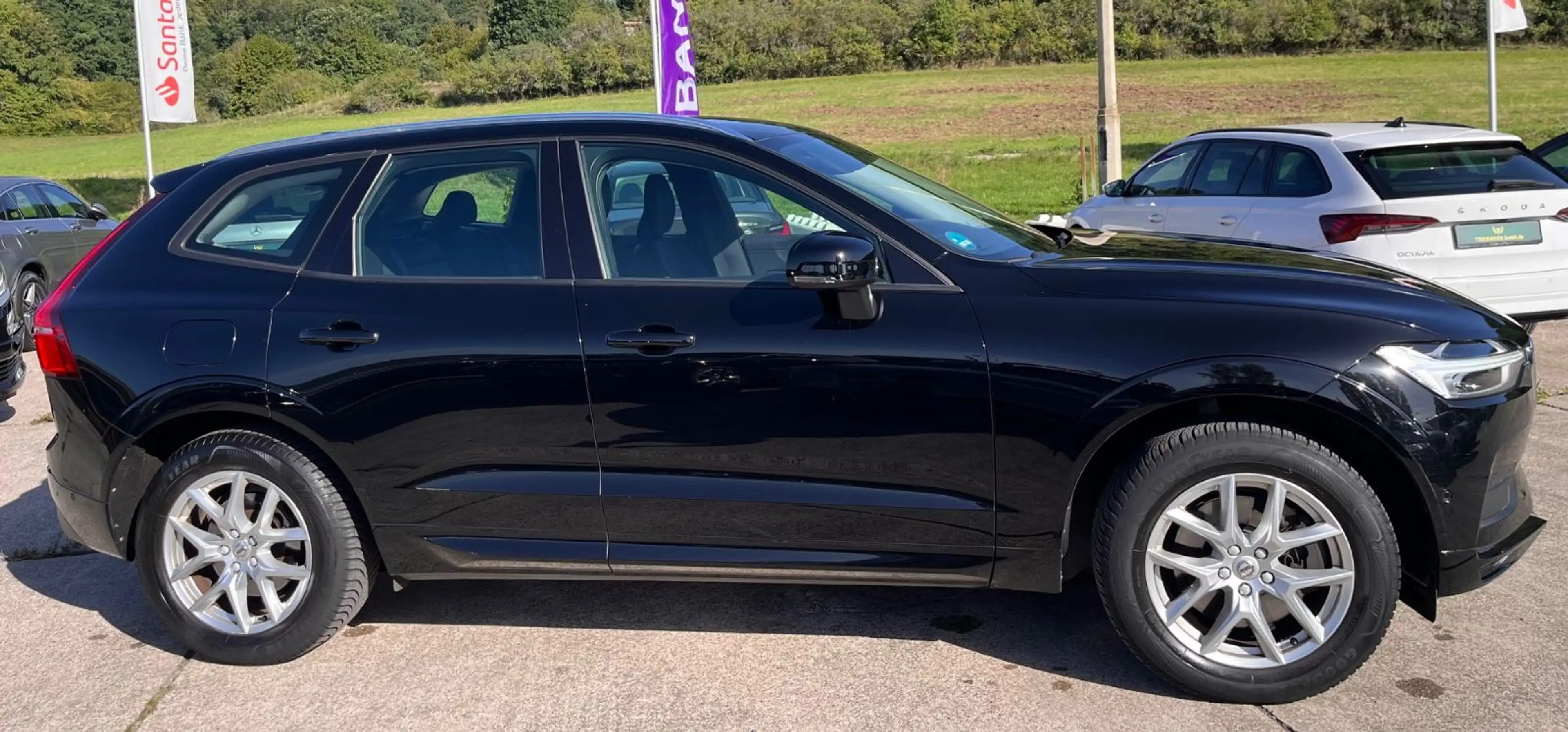 Volvo XC60 Momentum T5 Navi AHK Navi LED — photo 4