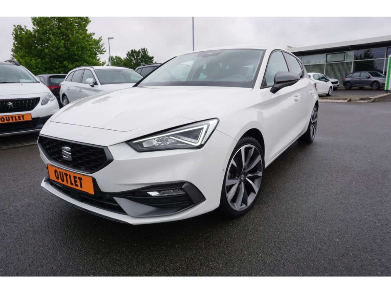 Seat Leon 2024 — 1.5TSI FR-Navi-Winterpaket-Klimaauto-AbstTempo-EU6