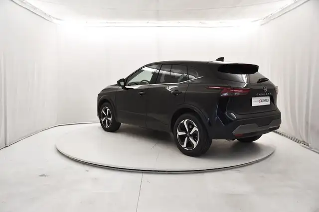 Nissan Qashqai view 3