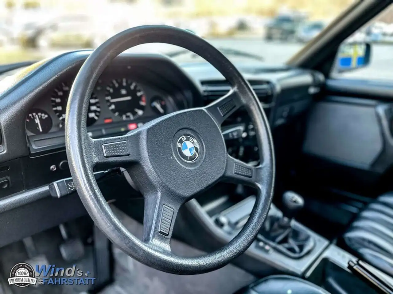 BMW 320 i Historisches Fahrzeug, foto 9