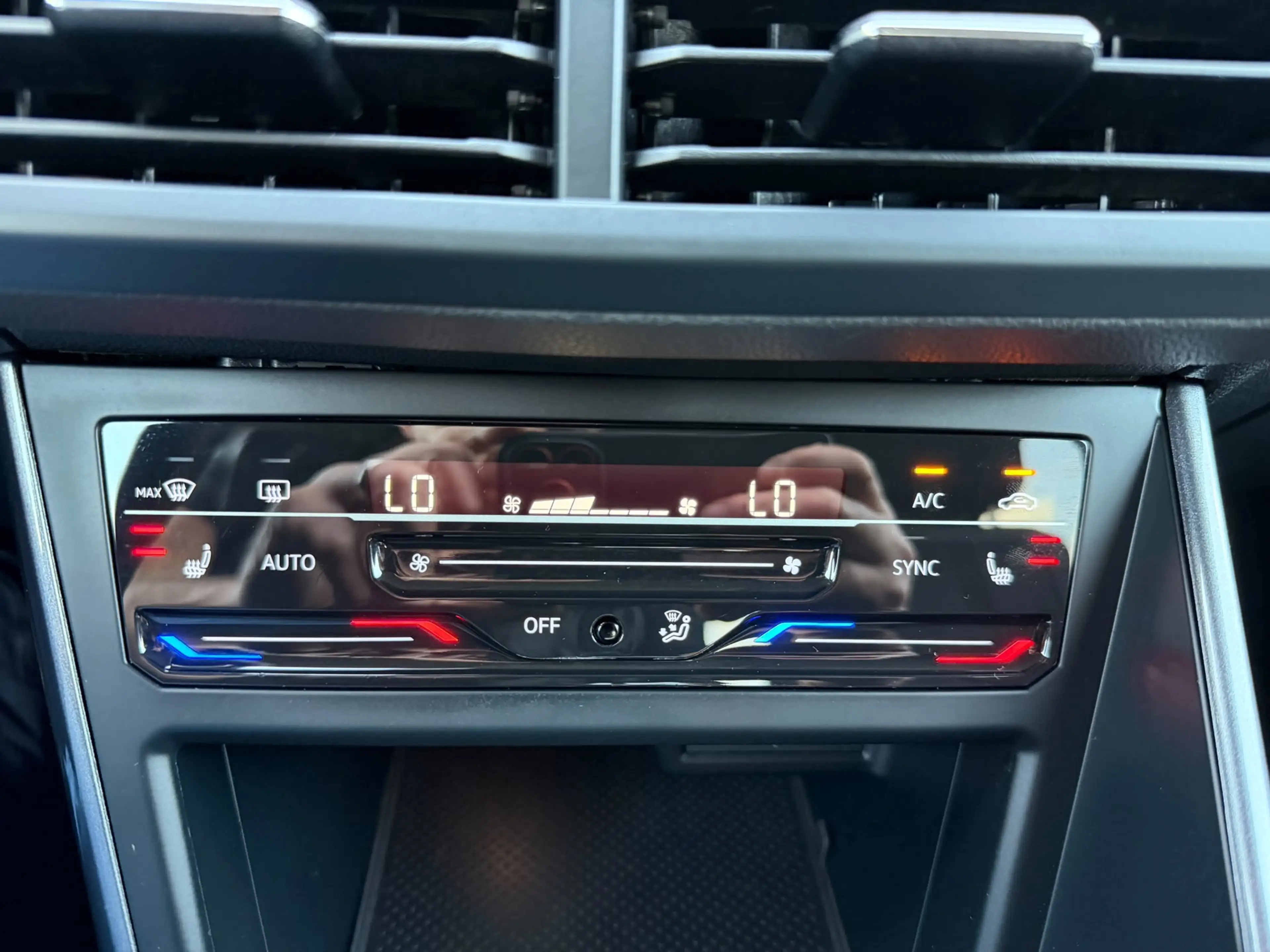 Volkswagen Polo 1.0 TSI Life Business DSG-7 | IQ Light LED | Carpl — photo 13