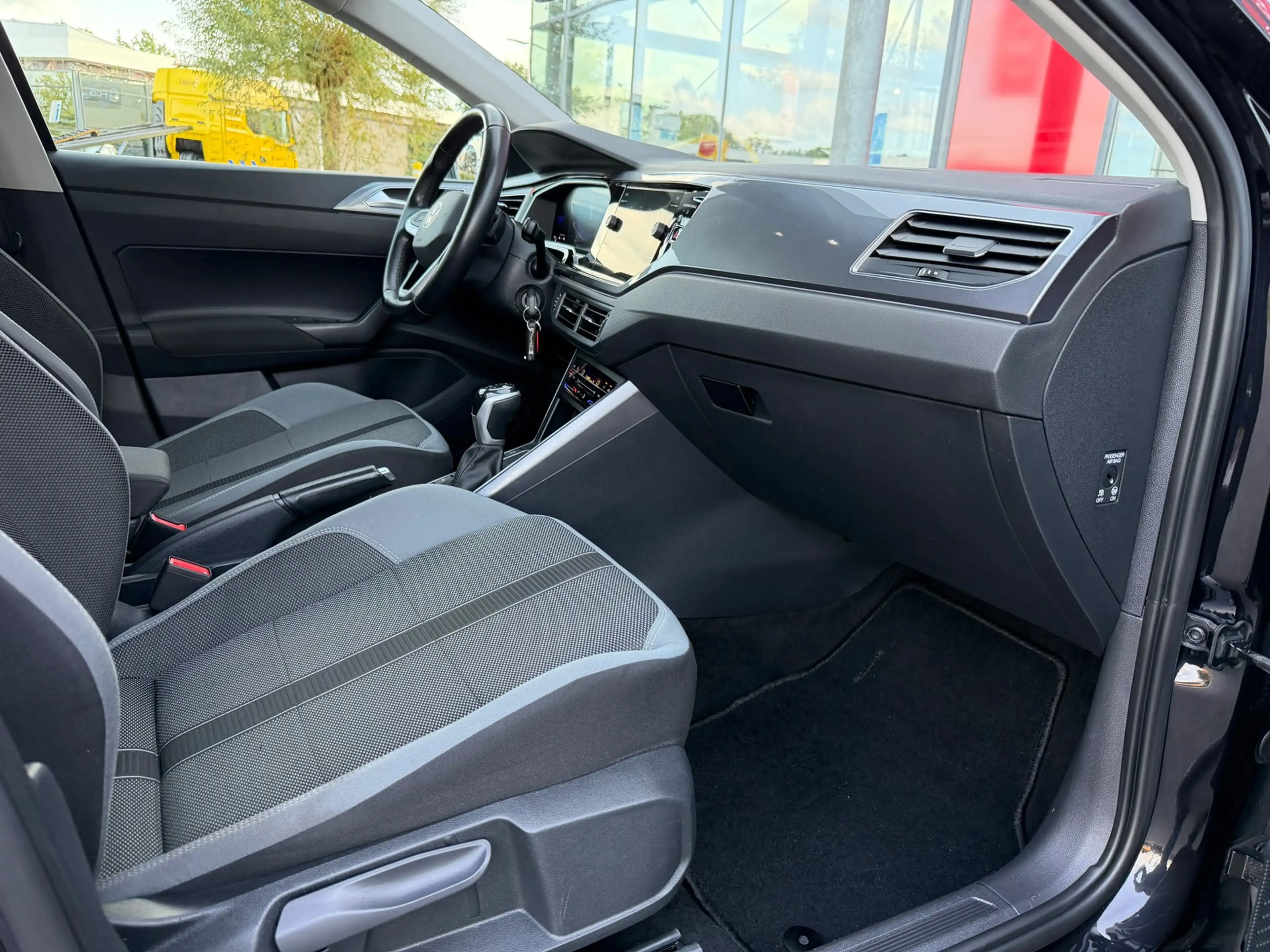 Volkswagen Polo 1.0 TSI Life Business DSG-7 | IQ Light LED | Carpl — photo 11
