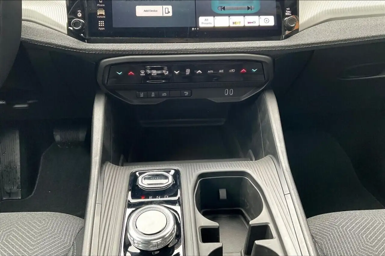 Jeep Cherokee снимка Jeep Cherokee