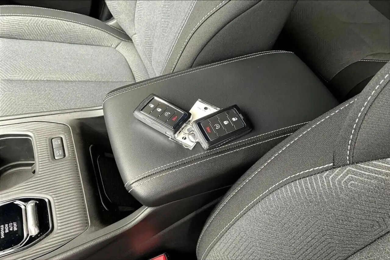 Jeep Cherokee снимка Jeep Cherokee