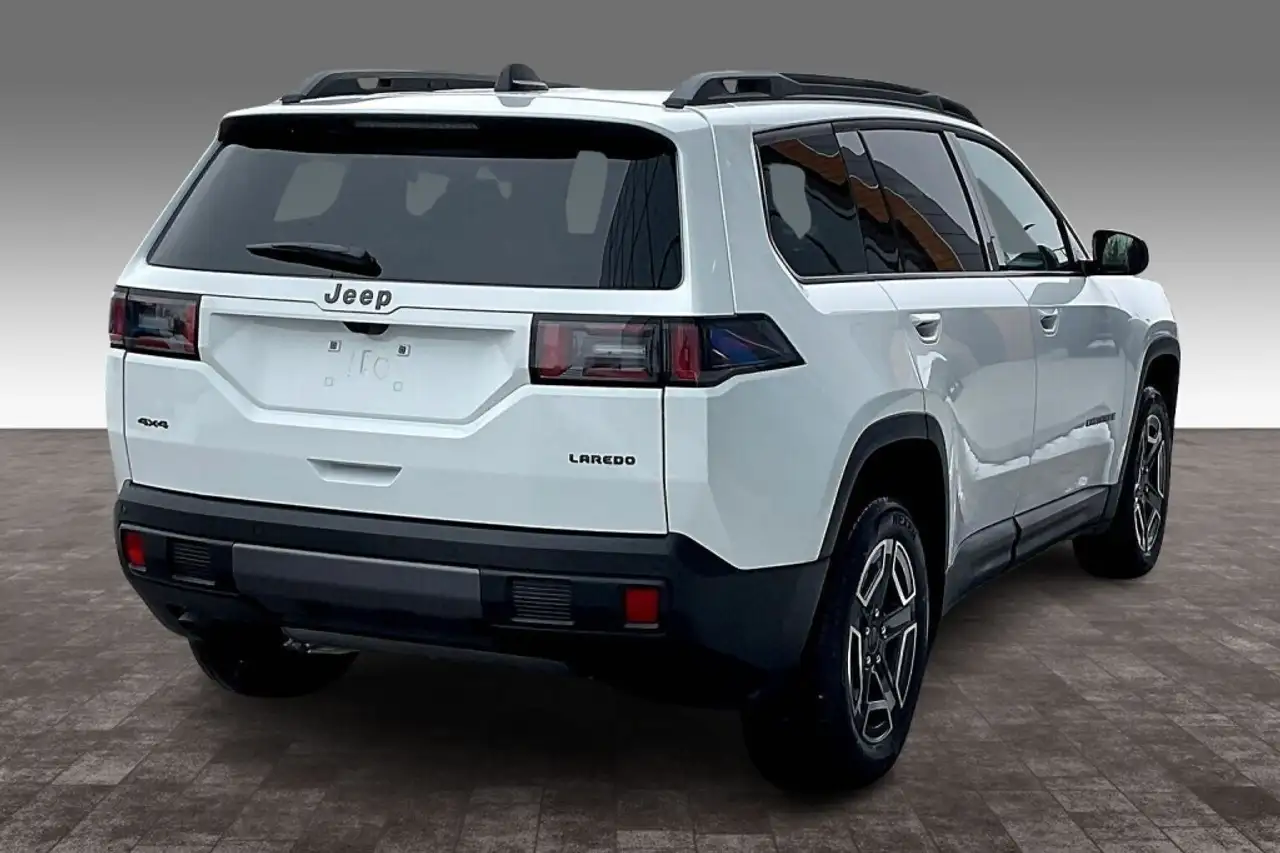 Jeep Cherokee снимка Jeep Cherokee
