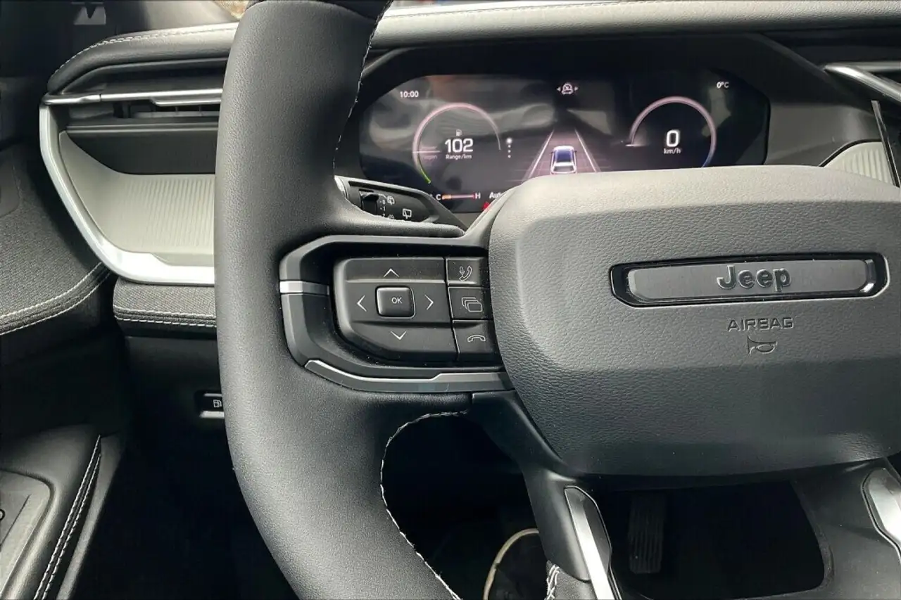 Jeep Cherokee снимка Jeep Cherokee