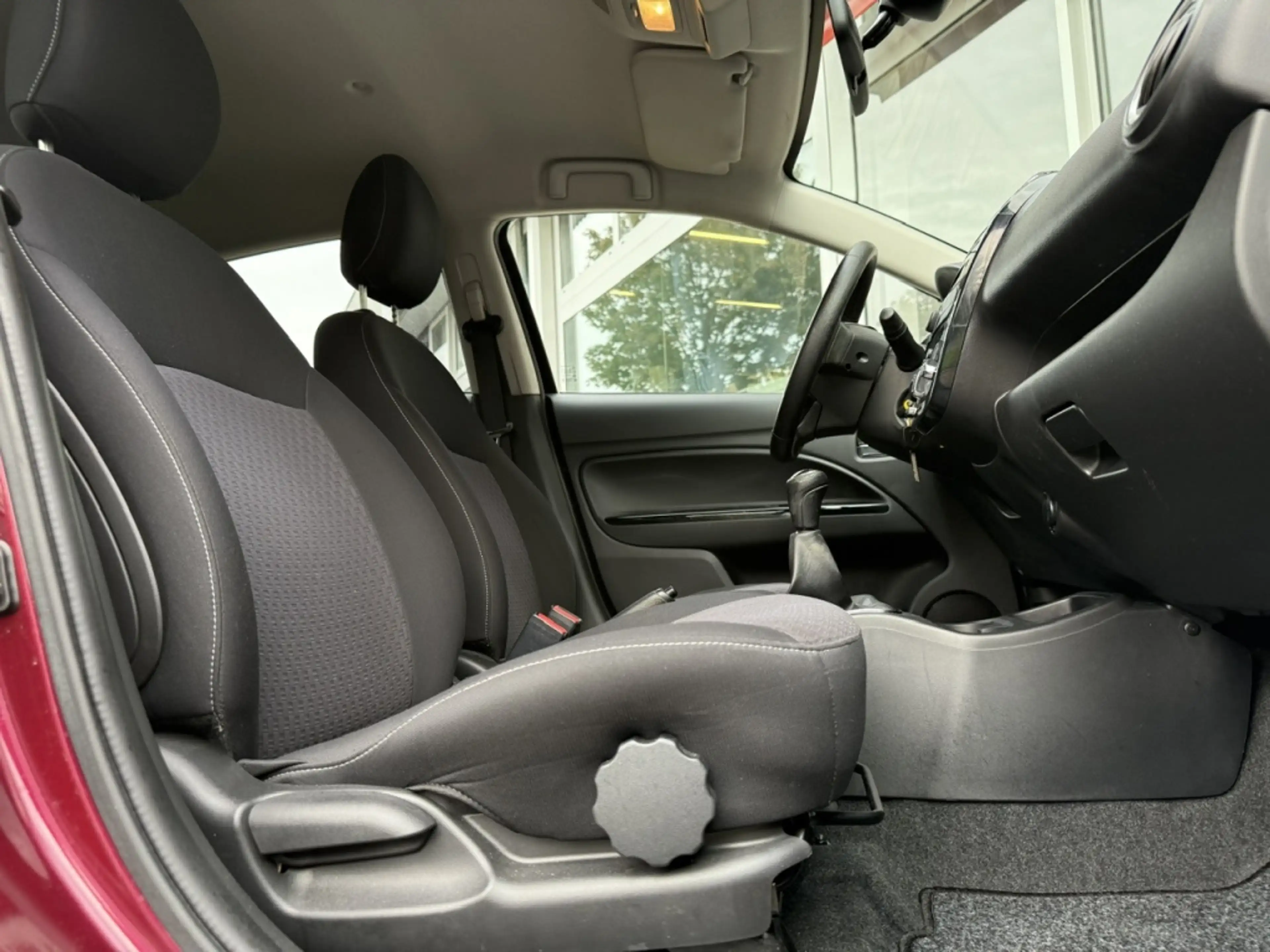 Mitsubishi Space Star 1.2 MIVEC 80PK Auto Stop & Go Intense+ — photo 8