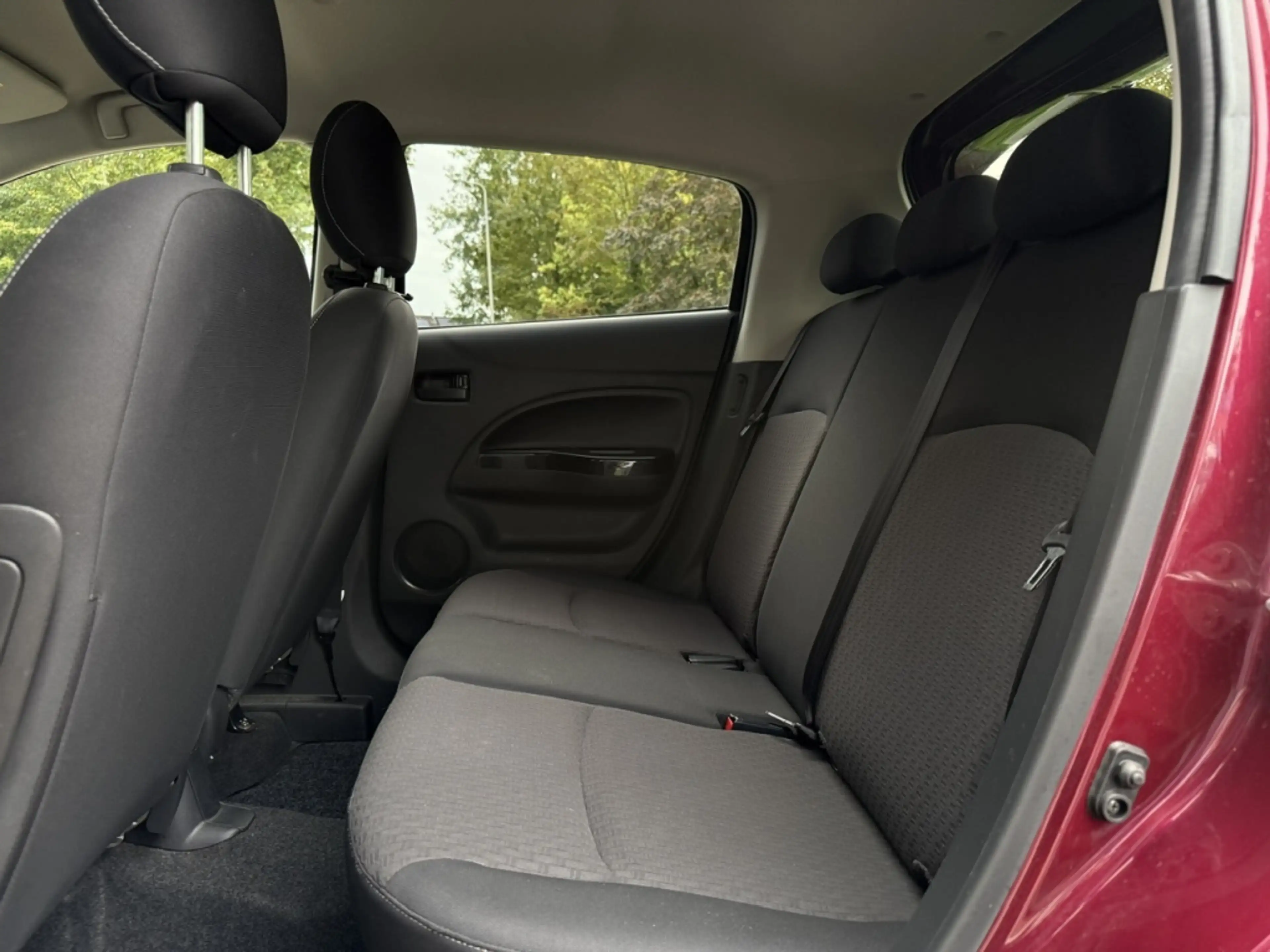 Mitsubishi Space Star 1.2 MIVEC 80PK Auto Stop & Go Intense+ — photo 6
