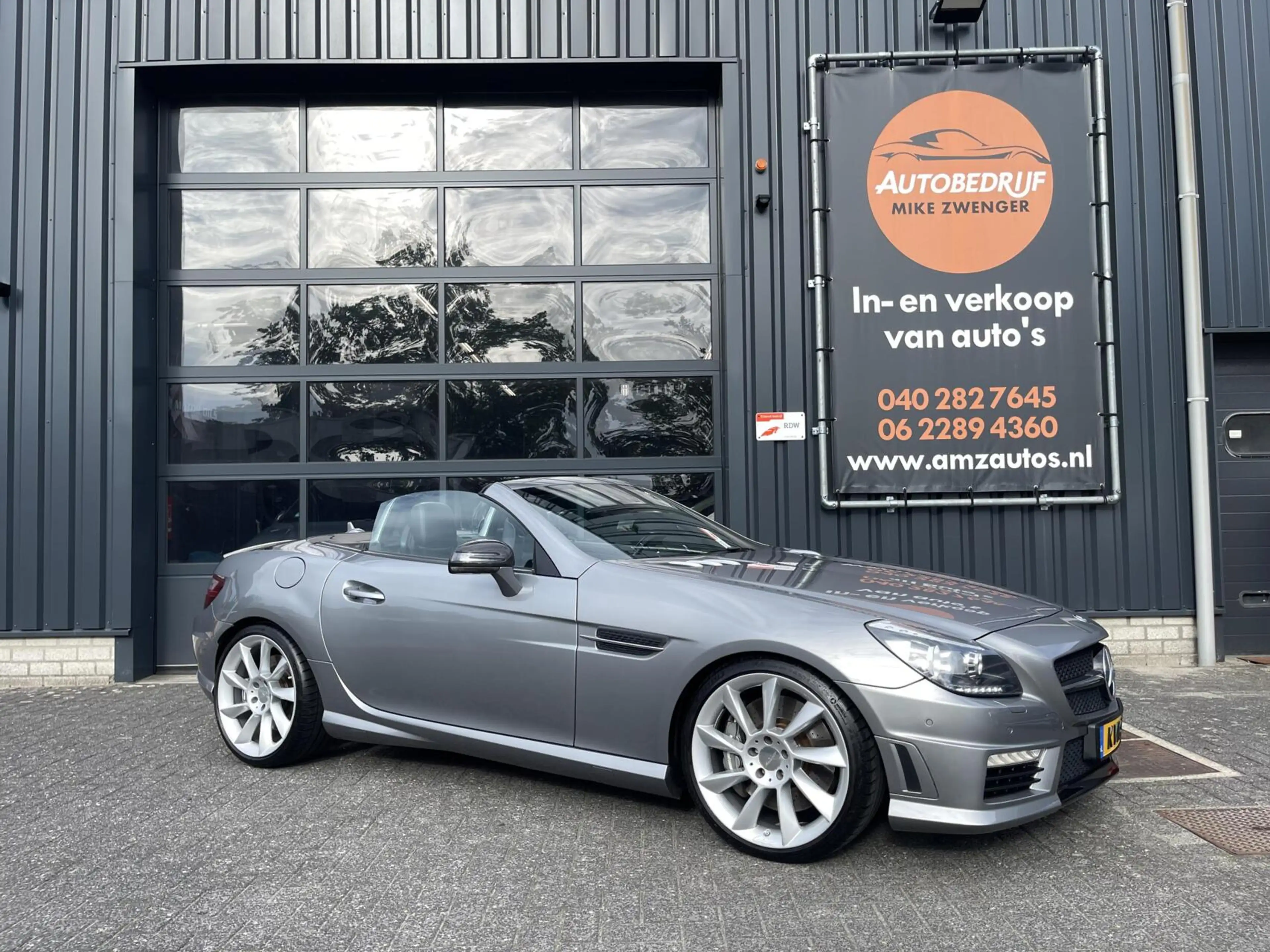 Mercedes-Benz SLK 55 AMG Edition 1 MAGIC SKY|HARMAN KARDON|AIRSCARF|SFEERVE — photo 6