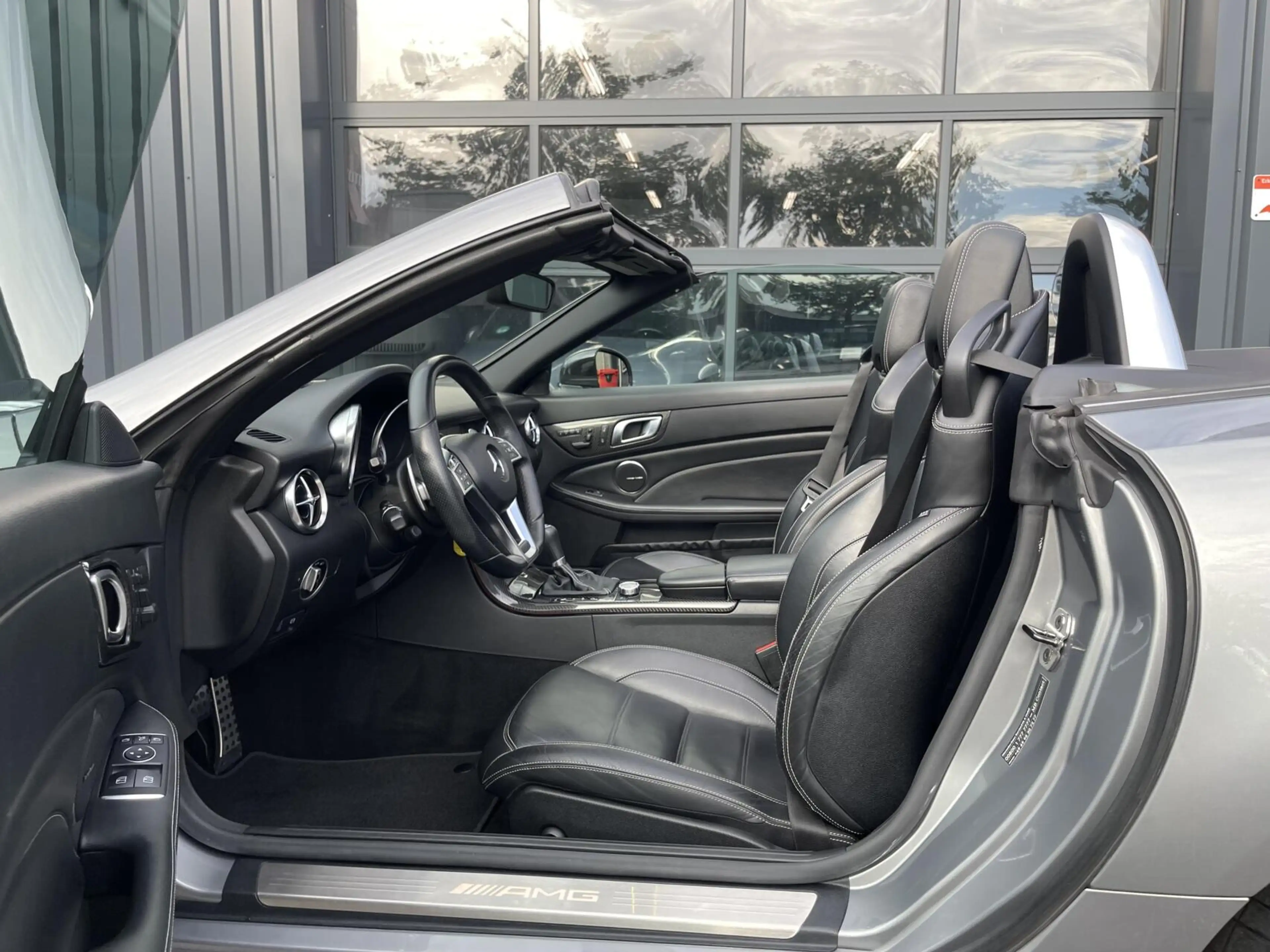 Mercedes-Benz SLK 55 AMG Edition 1 MAGIC SKY|HARMAN KARDON|AIRSCARF|SFEERVE — photo 4