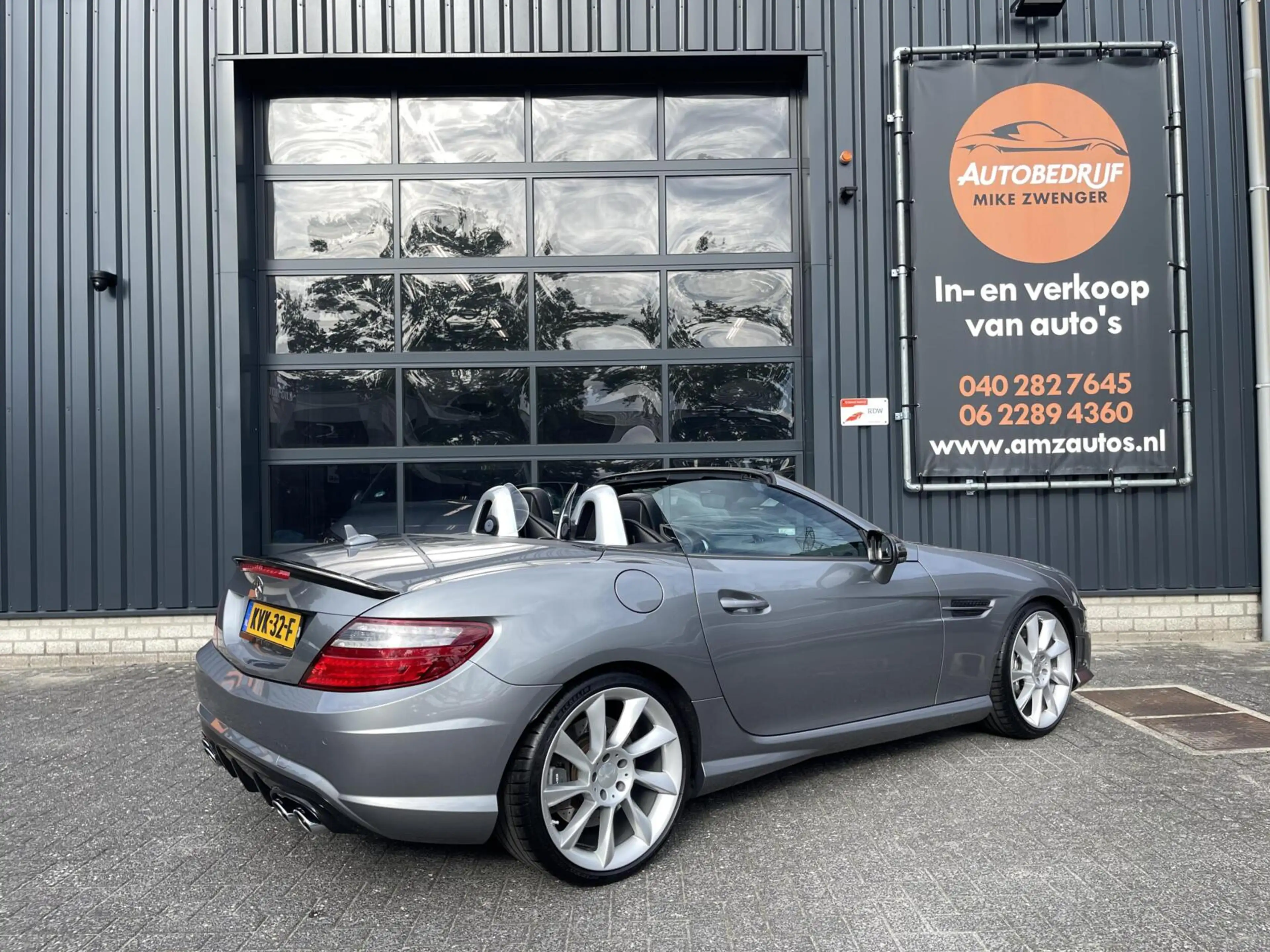Mercedes-Benz SLK 55 AMG Edition 1 MAGIC SKY|HARMAN KARDON|AIRSCARF|SFEERVE — photo 22