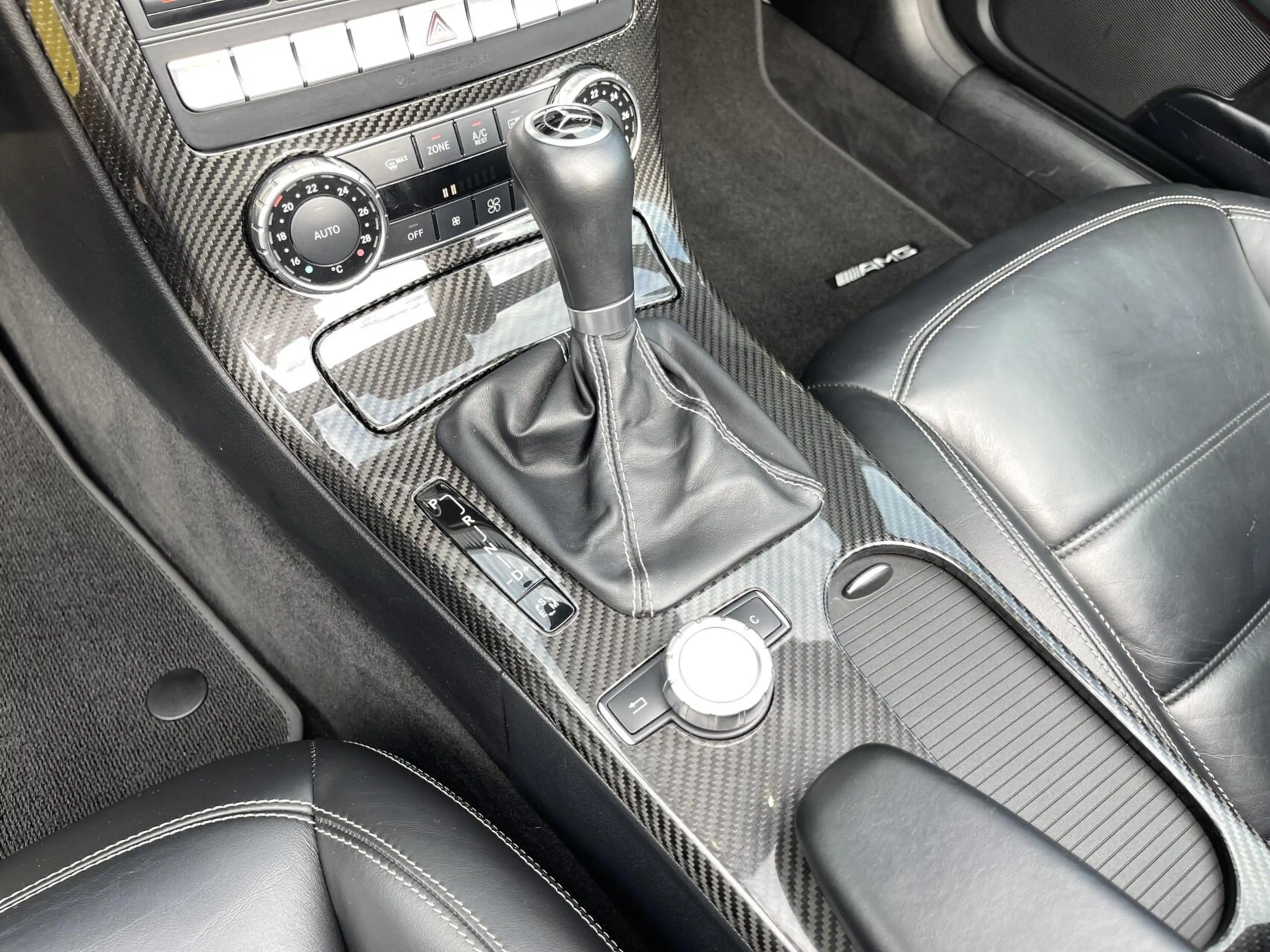 Mercedes-Benz SLK 55 AMG Edition 1 MAGIC SKY|HARMAN KARDON|AIRSCARF|SFEERVE — photo 10