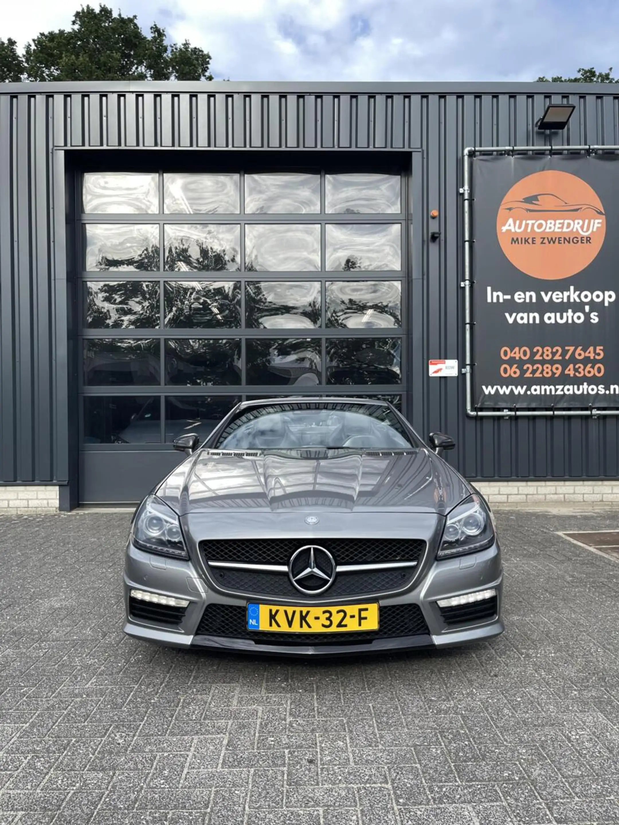 Mercedes-Benz SLK 55 AMG Edition 1 MAGIC SKY|HARMAN KARDON|AIRSCARF|SFEERVE — photo 16
