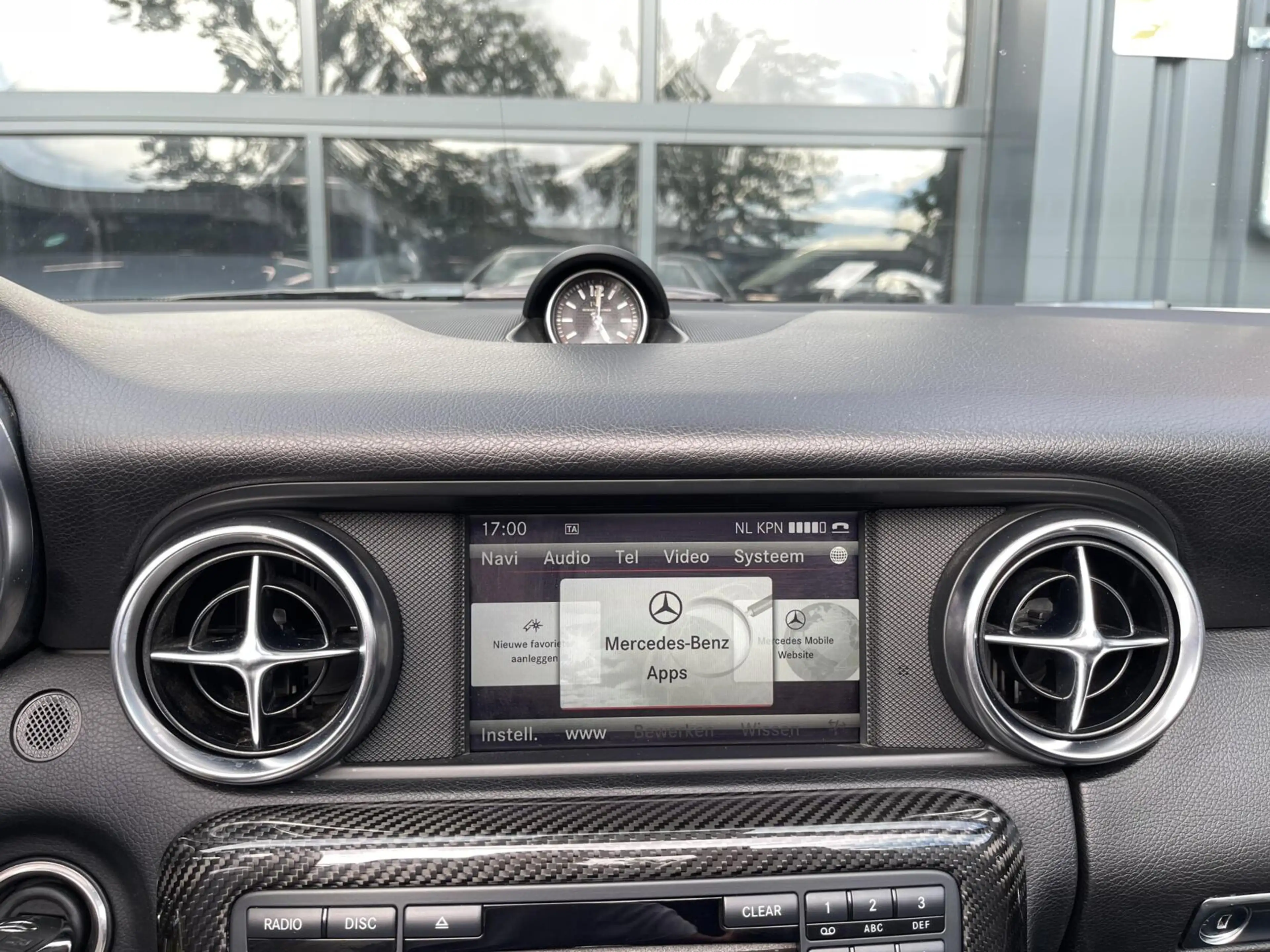 Mercedes-Benz SLK 55 AMG Edition 1 MAGIC SKY|HARMAN KARDON|AIRSCARF|SFEERVE — photo 31