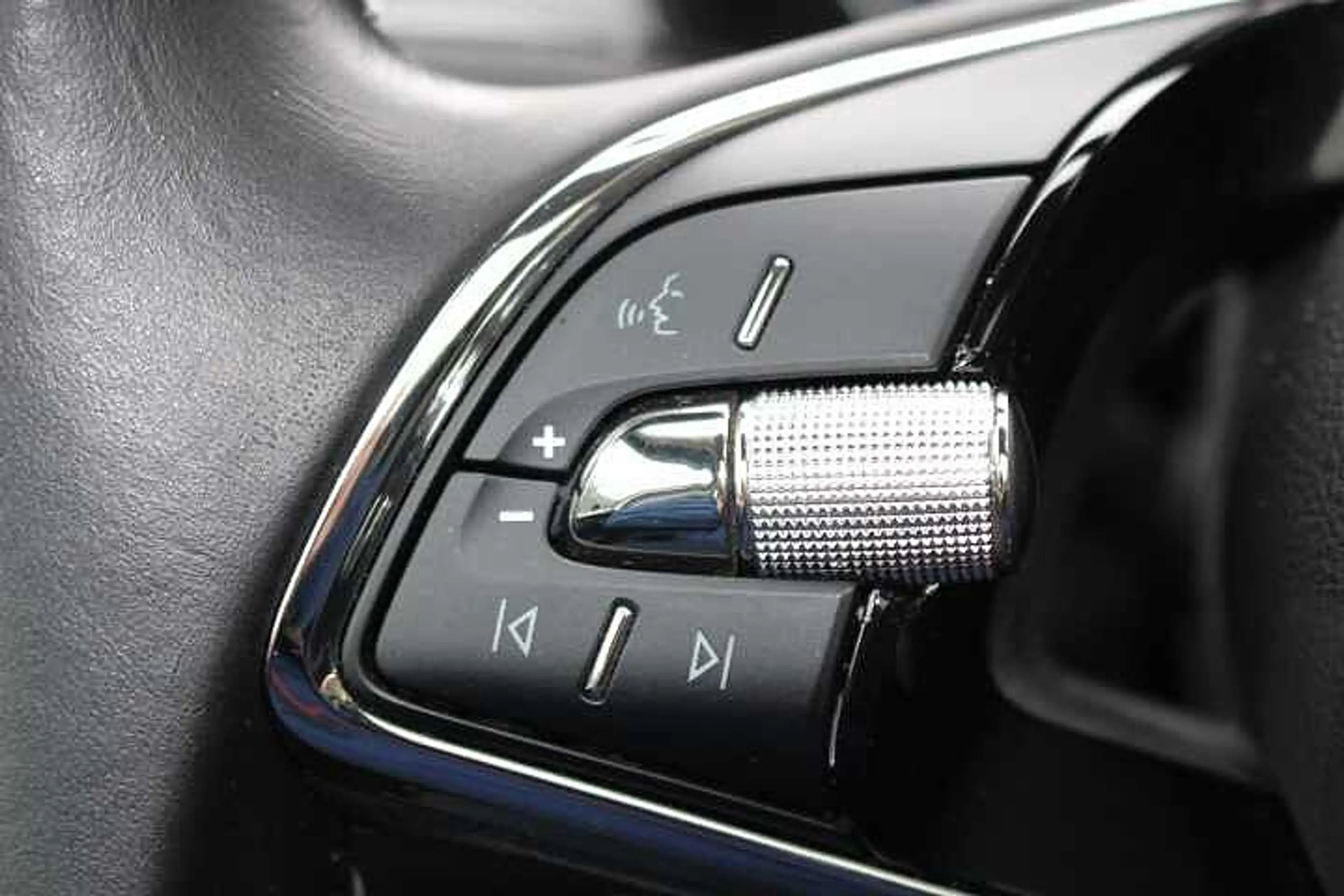 Skoda Fabia Best of Drive 125 Years Combi — photo 22