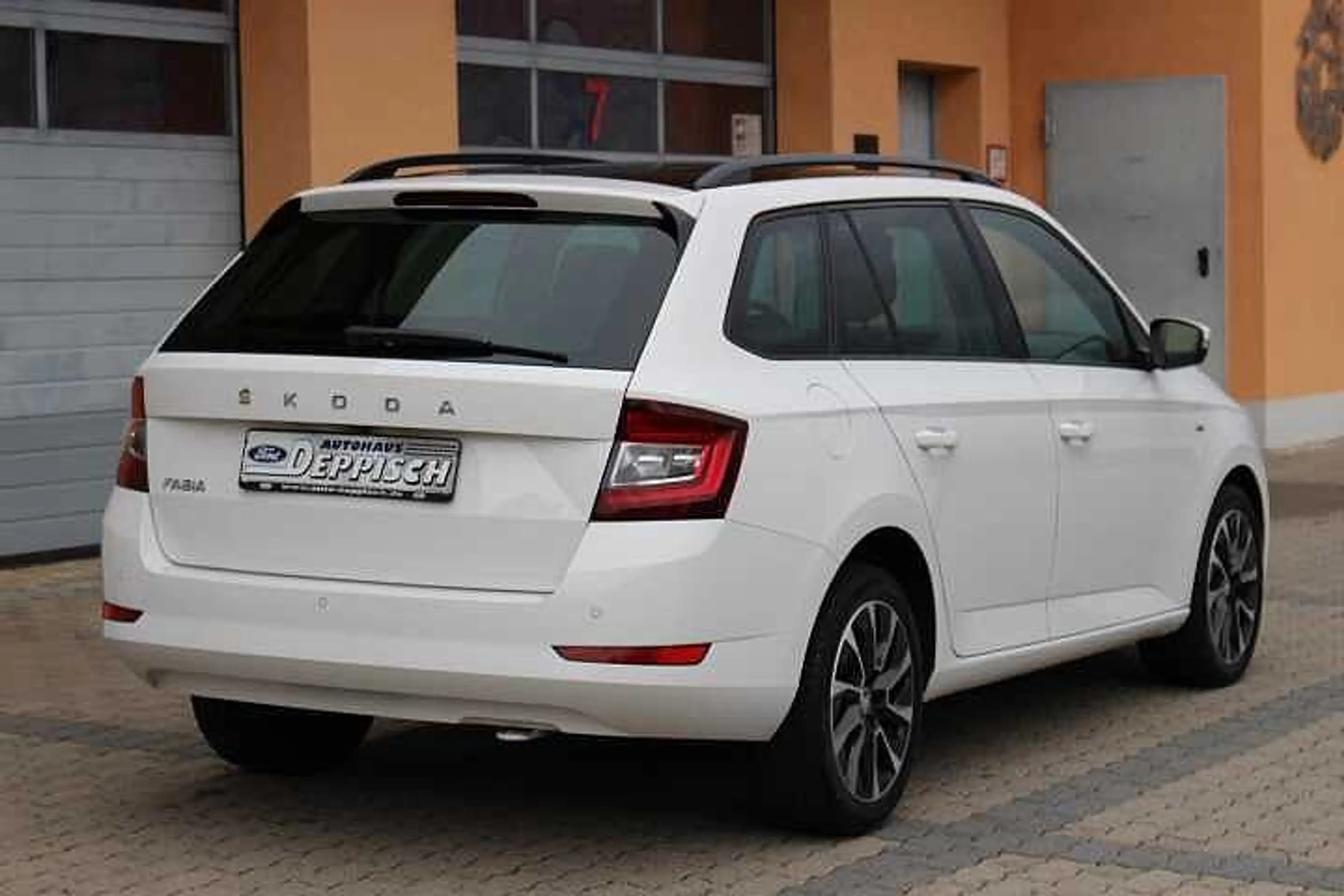 Skoda Fabia Best of Drive 125 Years Combi — photo 2