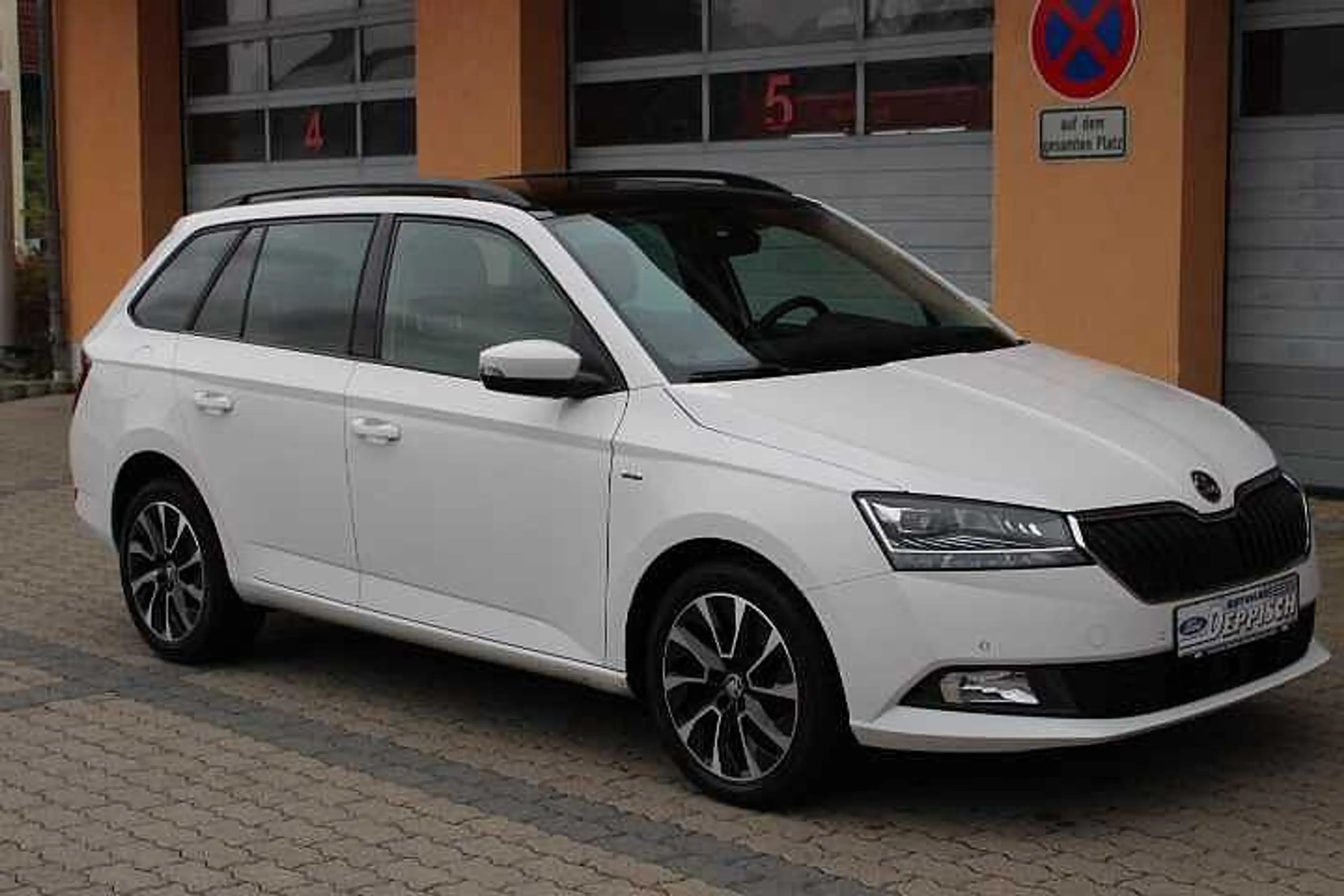 Skoda Fabia Best of Drive 125 Years Combi — photo 28