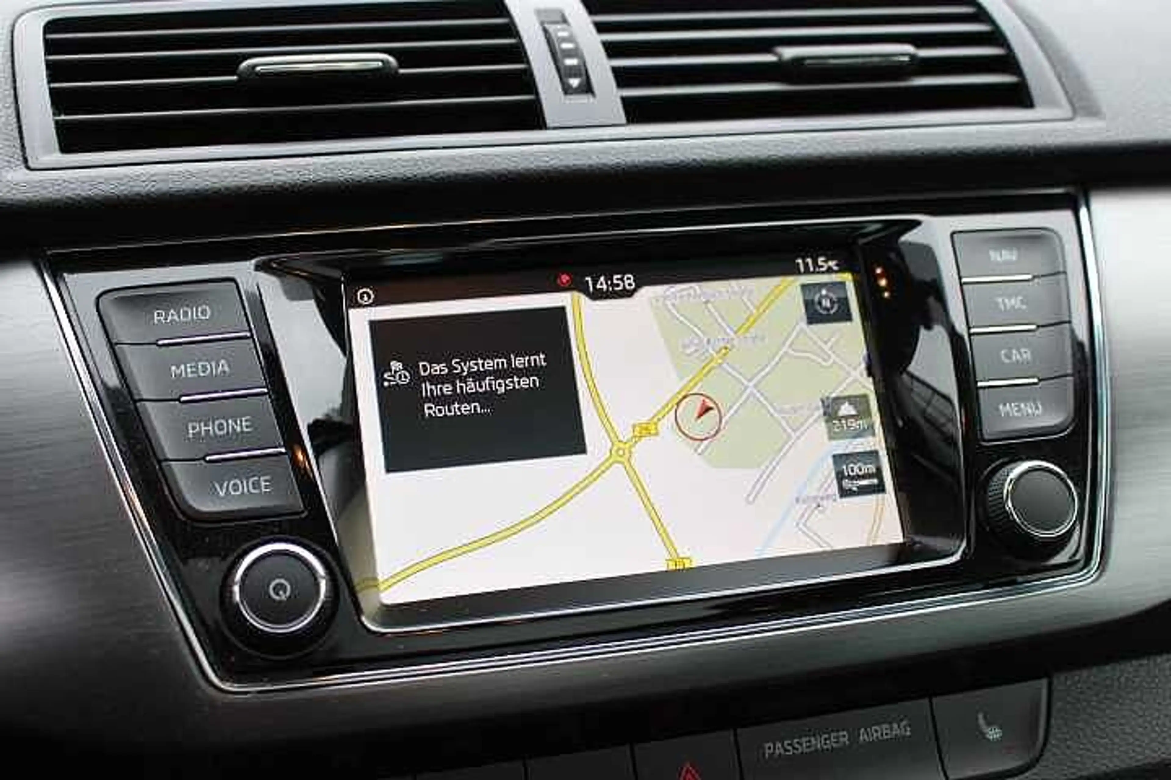Skoda Fabia Best of Drive 125 Years Combi — photo 9