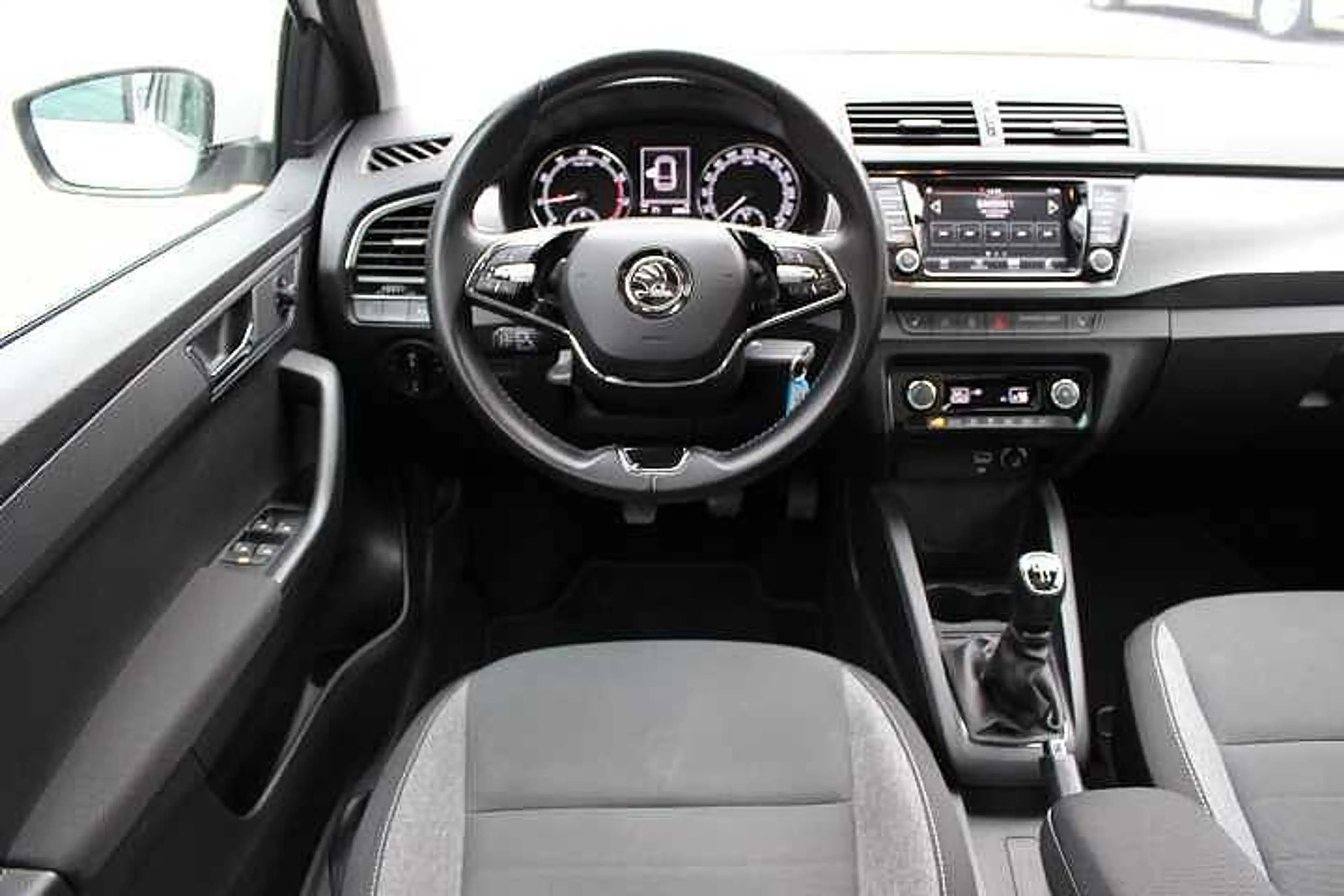 Skoda Fabia Best of Drive 125 Years Combi — photo 4